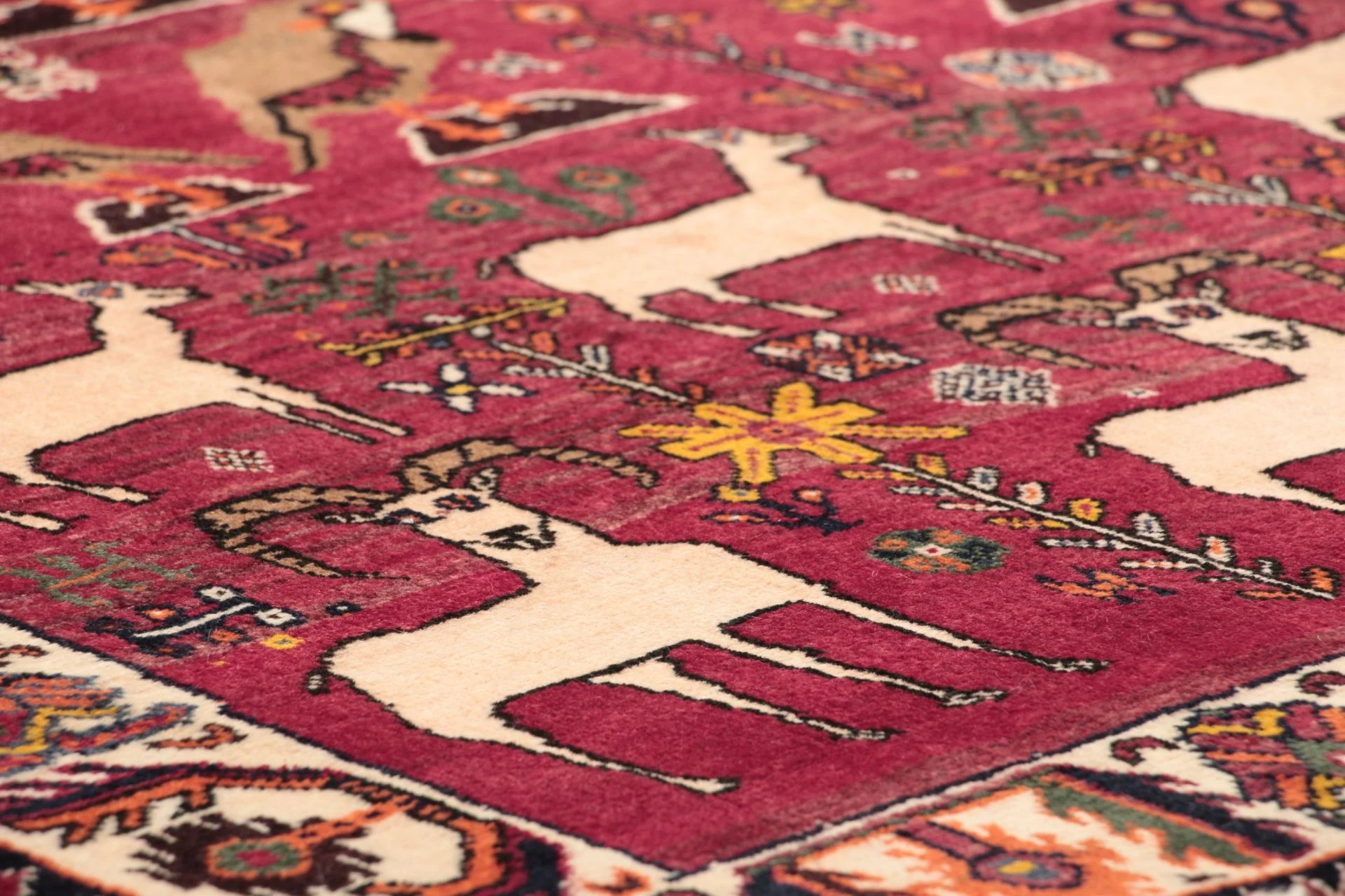 Qashqai Persian Rug — hand-knotted, 120 × 220 cm, Wool