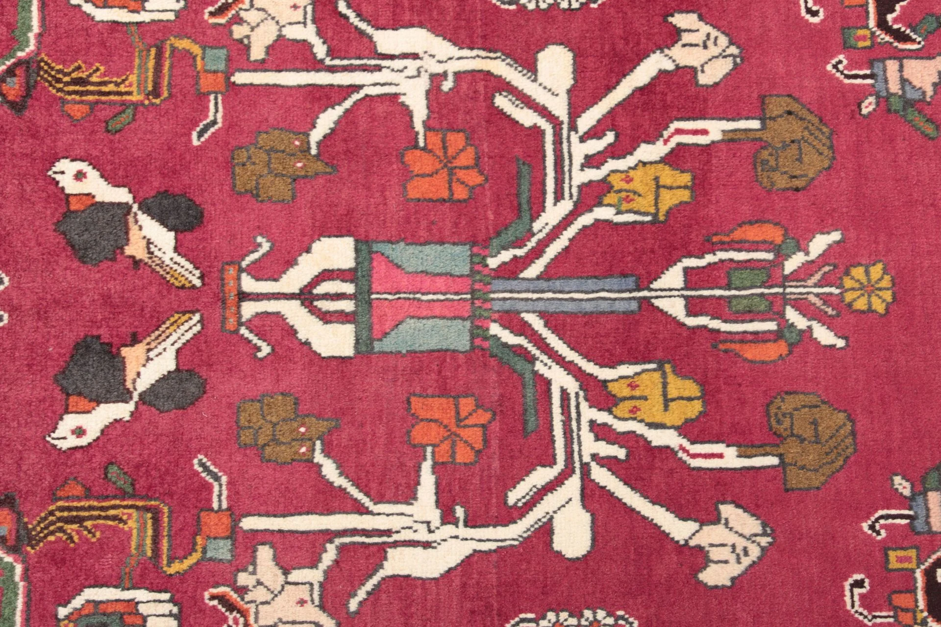 Qashqai Persian Rug 130 × 196 cm, Wool, hand-knotted