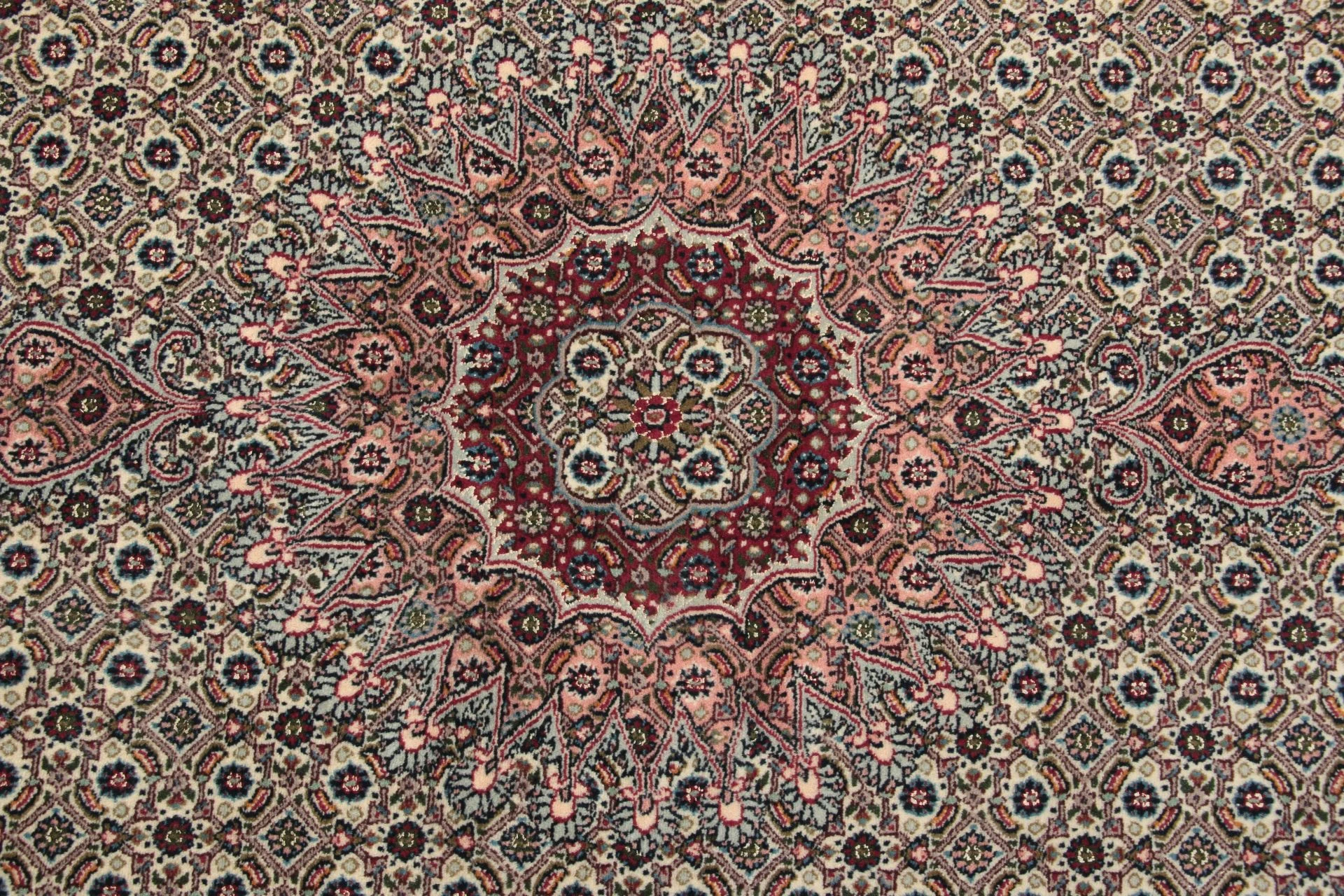 Moud Persian Rug 150 × 200 cm, Wool, hand-knotted