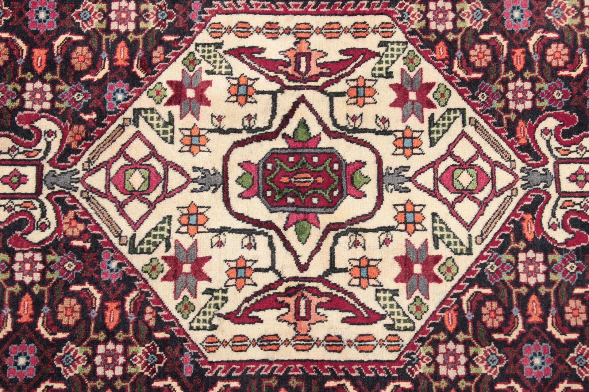 Hand-Knotted Wool Bijar Persian Rug, 131 × 209 cm