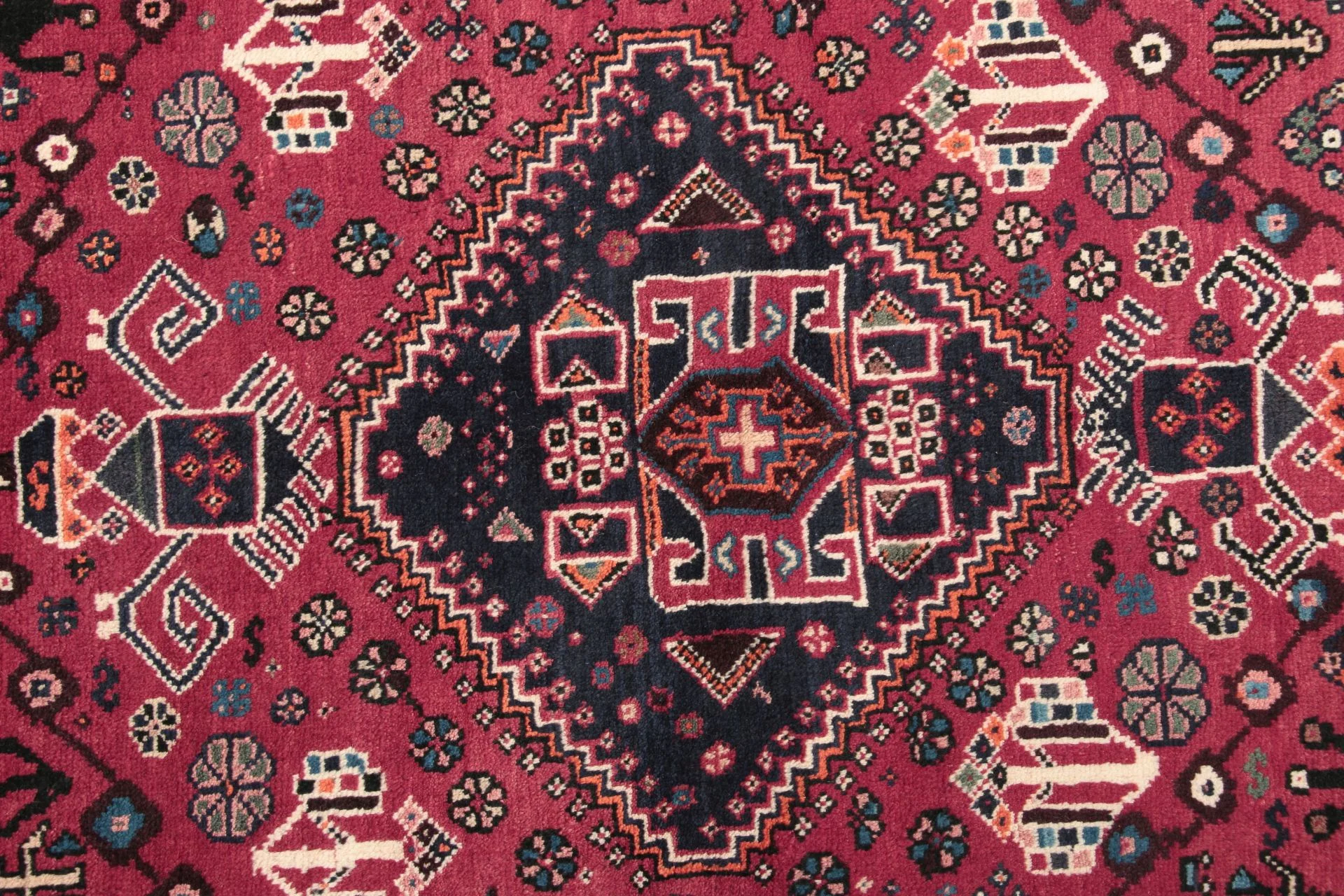 Qashqai Persian Rug 154 × 215 cm, Wool, hand-knotted