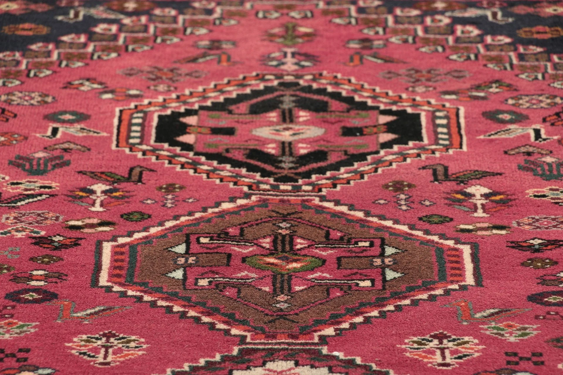 Qashqai Persian Rug — hand-knotted, 145 × 210 cm, Wool
