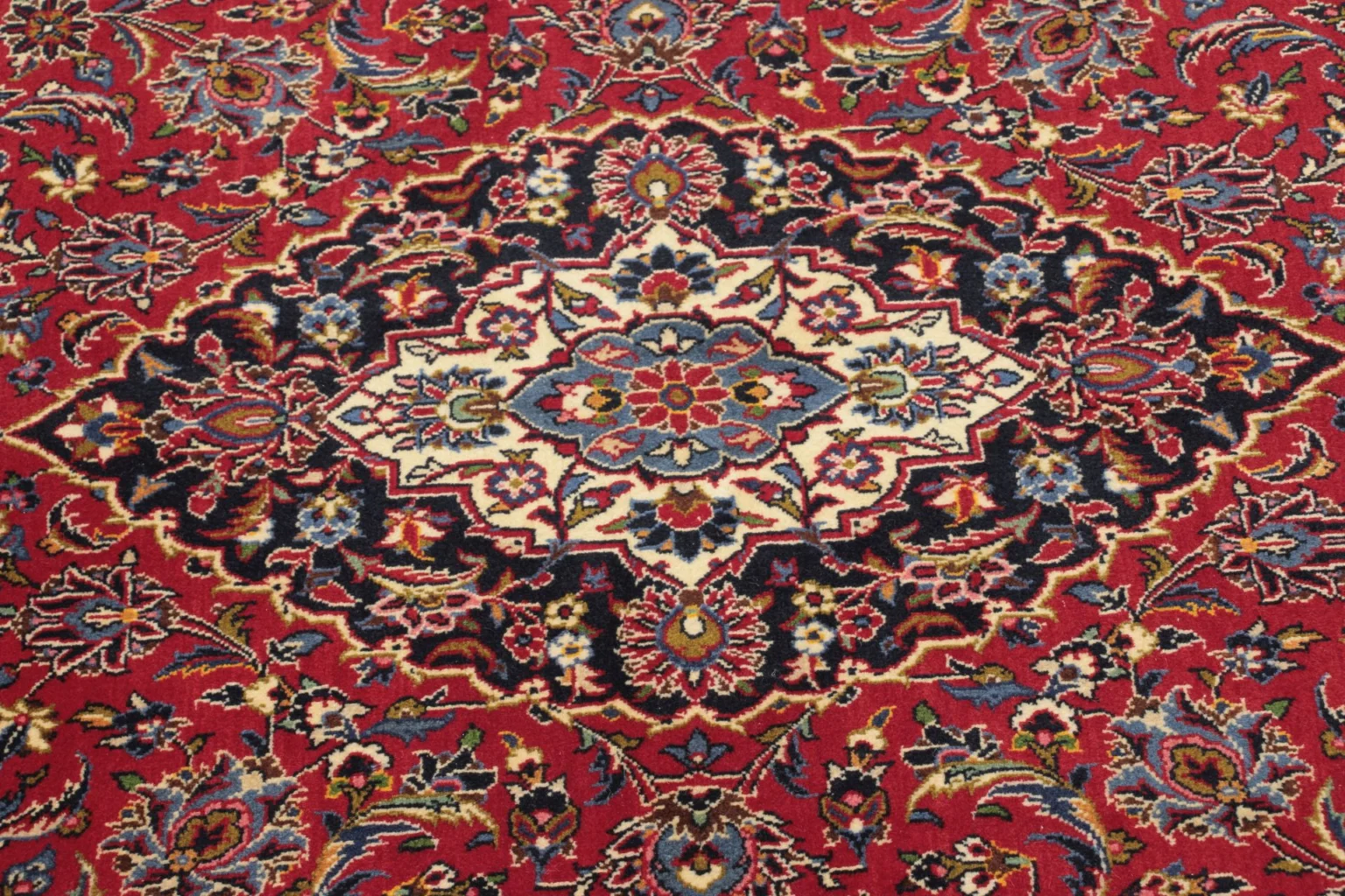 perserteppich-kashan-148-x-223-cm-schurwolle-handgeknupft-beige-4 Kashan Persian Rug 148 × 223 cm, Wool, hand-knotted – view 3