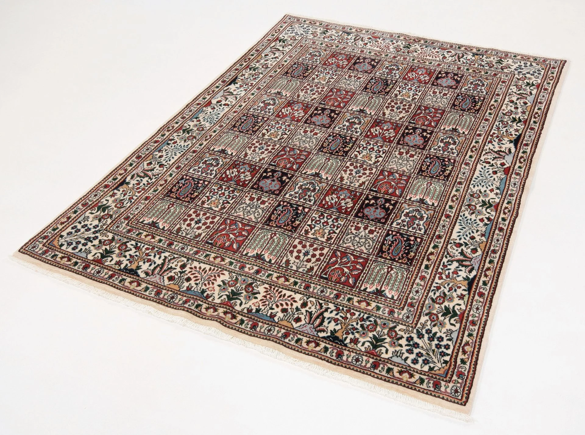 perserteppich-moud-145-x-202-cm-schurwolle-handgeknupft-floral-1 Moud Persian Rug — hand-knotted, 145 × 202 cm, Wool