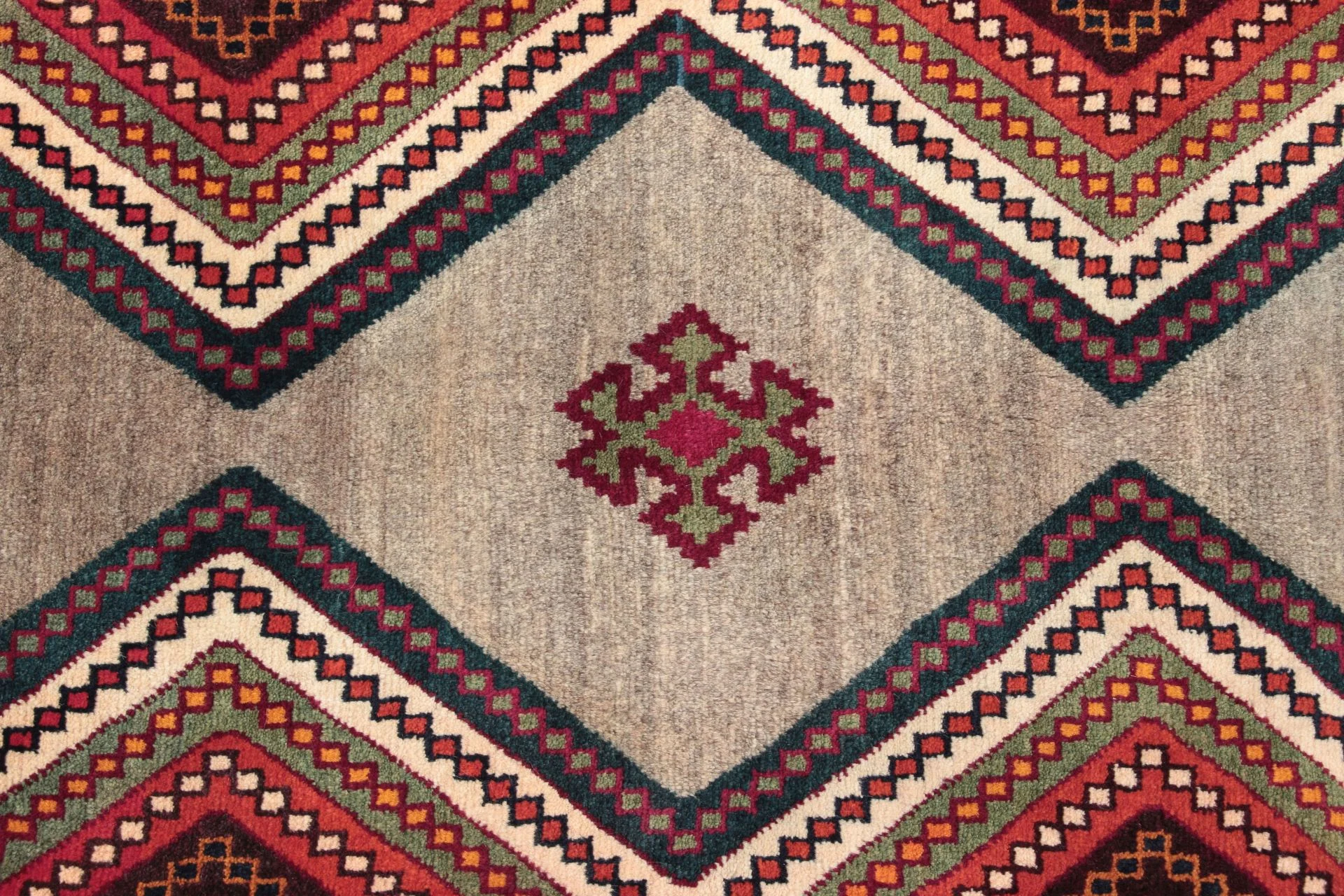 Qashqai Persian Rug 121 × 211 cm, Wool, hand-knotted