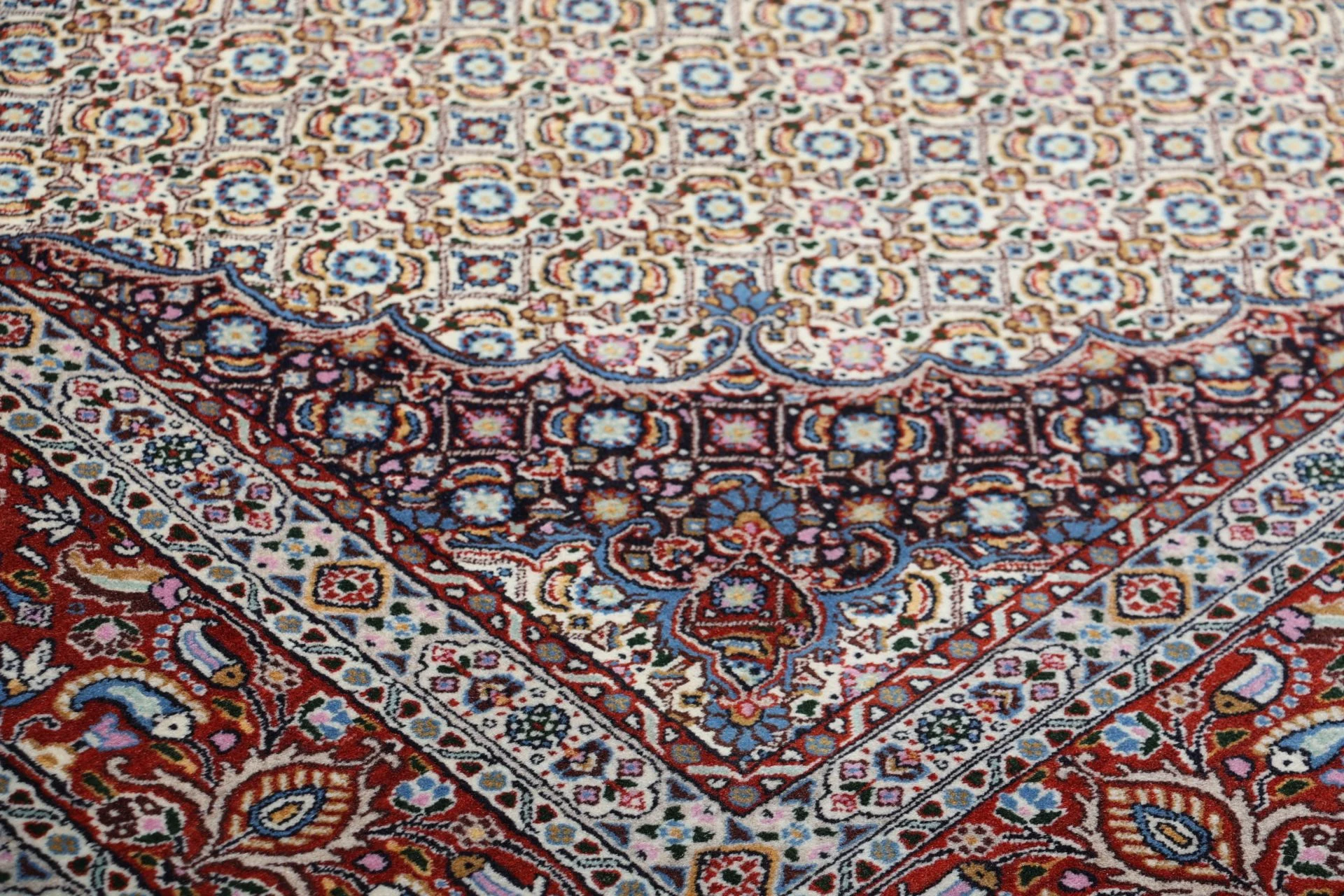 Hand-Knotted Wool Moud Persian Rug, 195 × 202 cm