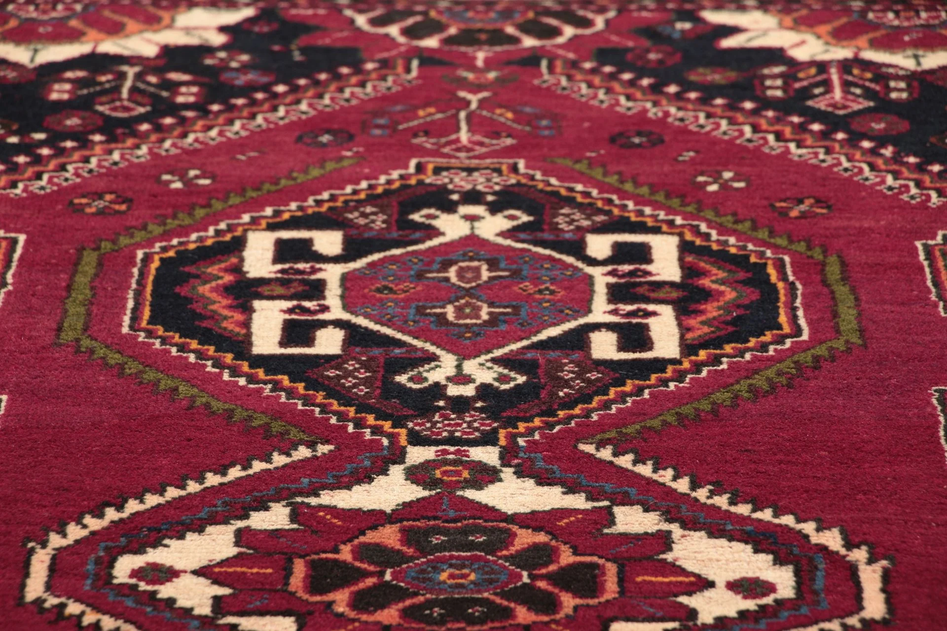 Hand-Knotted Wool Qashqai Persian Rug, 110 × 200 cm
