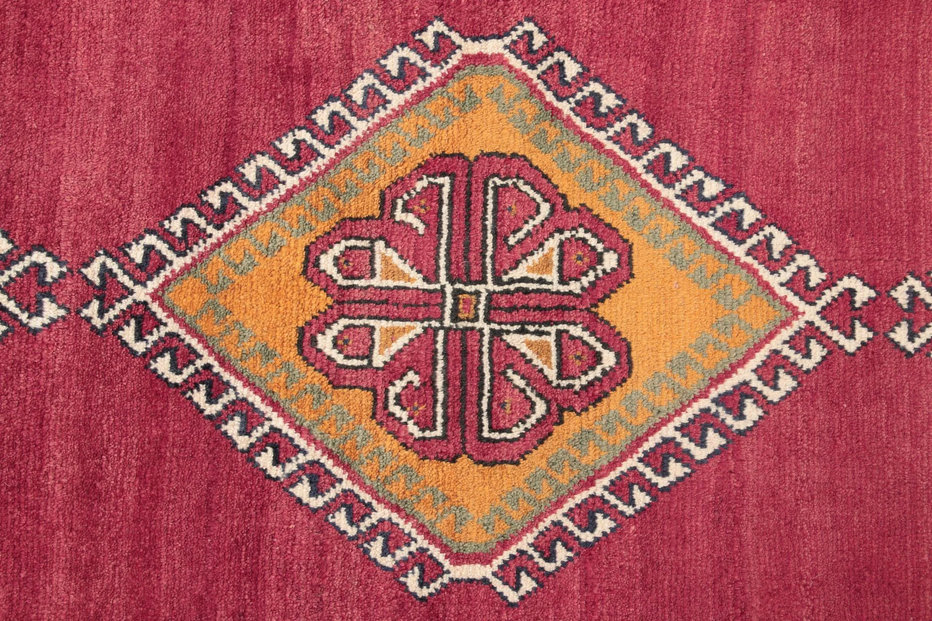 Qashqai Persian Rug — hand-knotted, 110 × 190 cm, Wool