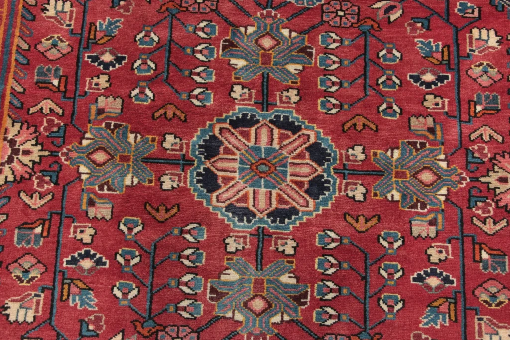 Hand-Knotted Wool Persian Rug, 156 × 228 cm – view 2