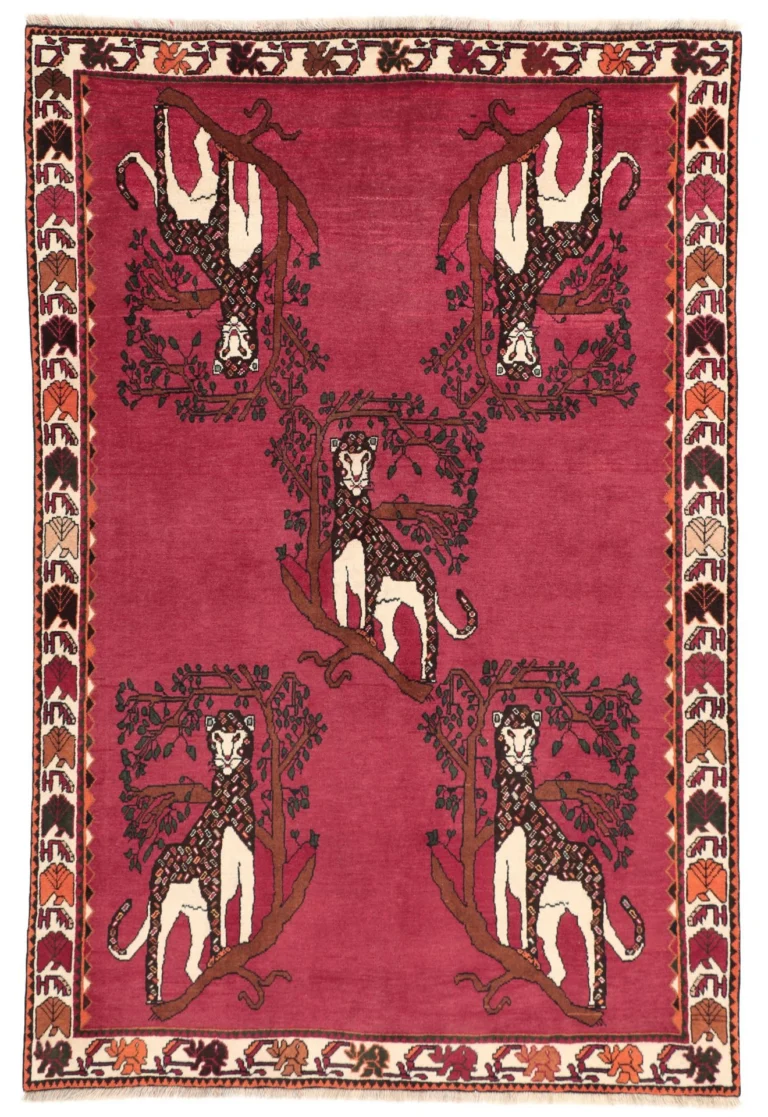 Hand-Knotted Wool Qashqai Persian Rug, 137 × 205 cm