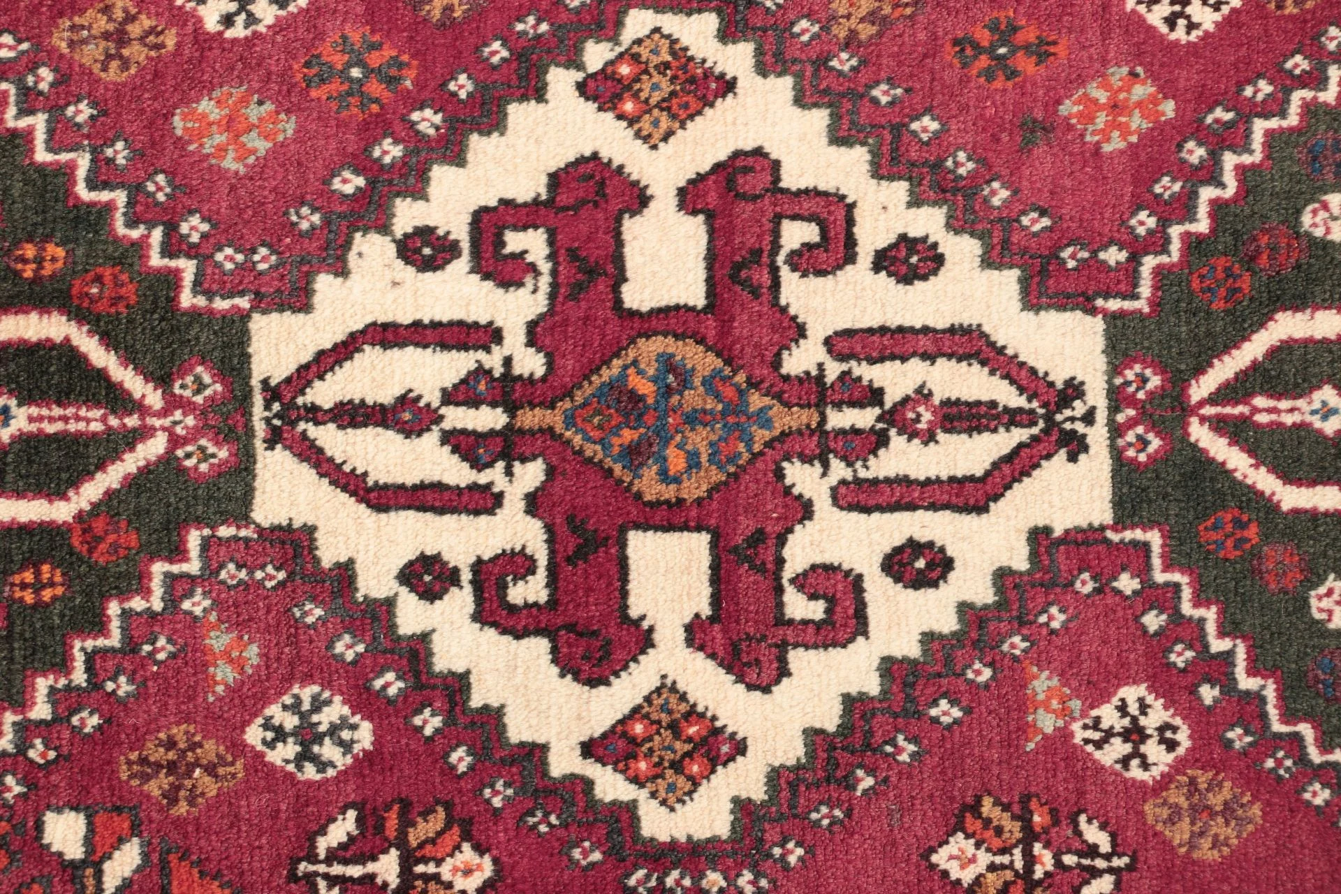 Qashqai Persian Rug 132 × 180 cm, Wool, hand-knotted