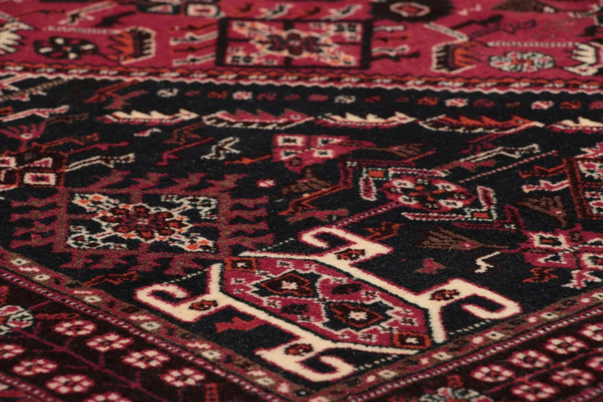 Hand-Knotted Wool Persian Rug, 135 × 205 cm