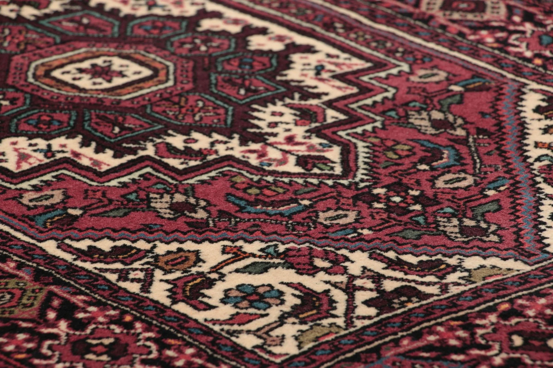 Persian Rug — hand-knotted, 70 × 380 cm, Wool