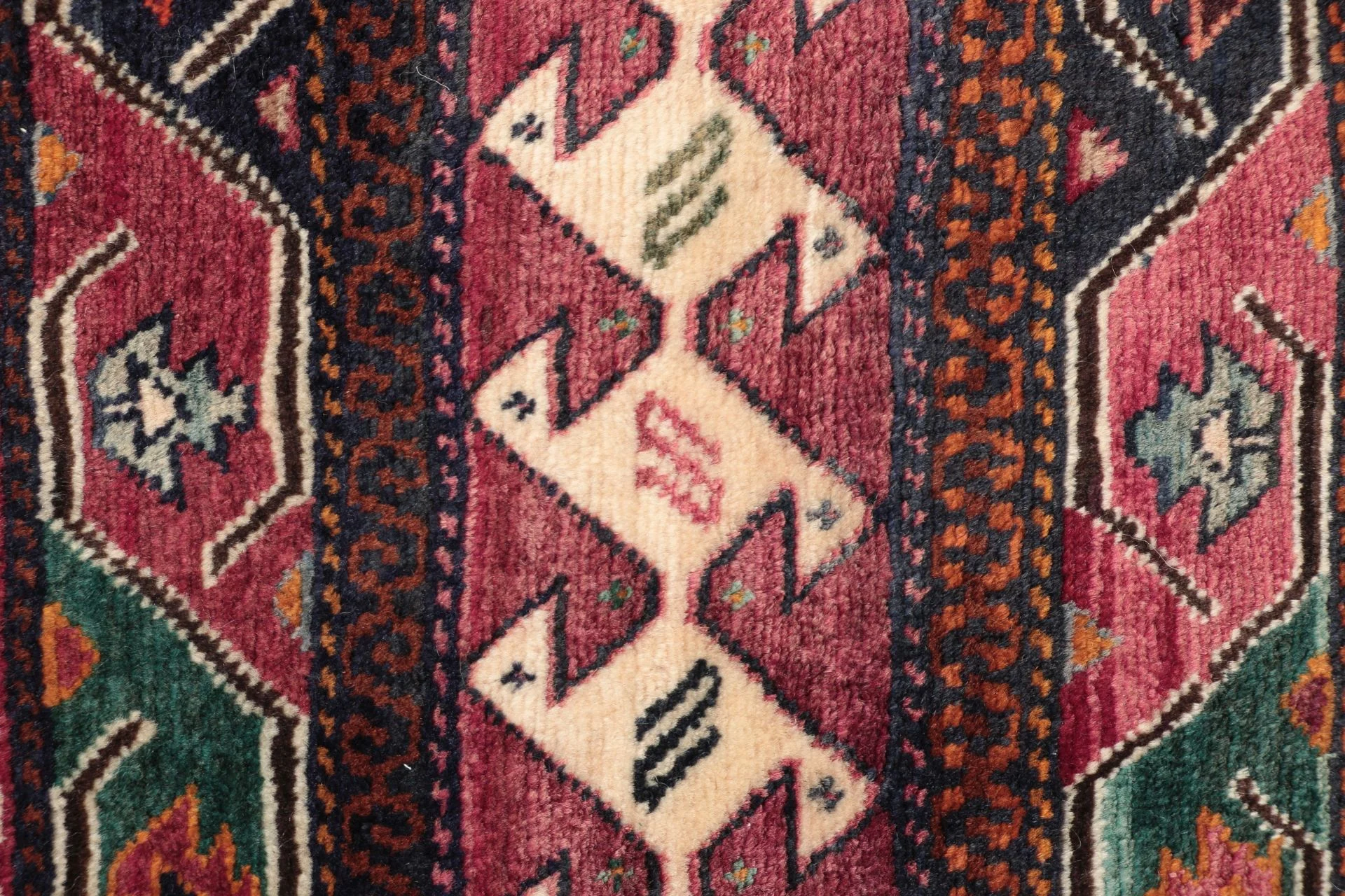 Hand-Knotted Wool Qashqai Persian Rug, 107 × 195 cm