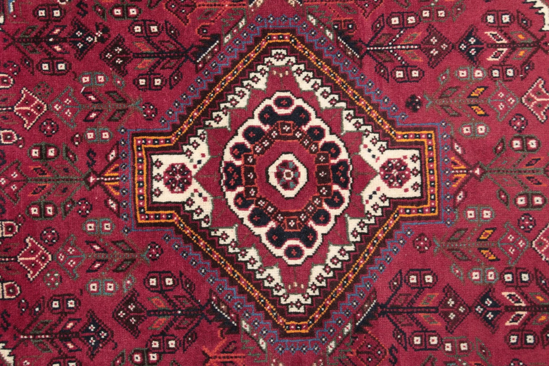 Hand-Knotted Wool Qashqai Persian Rug, 130 × 180 cm