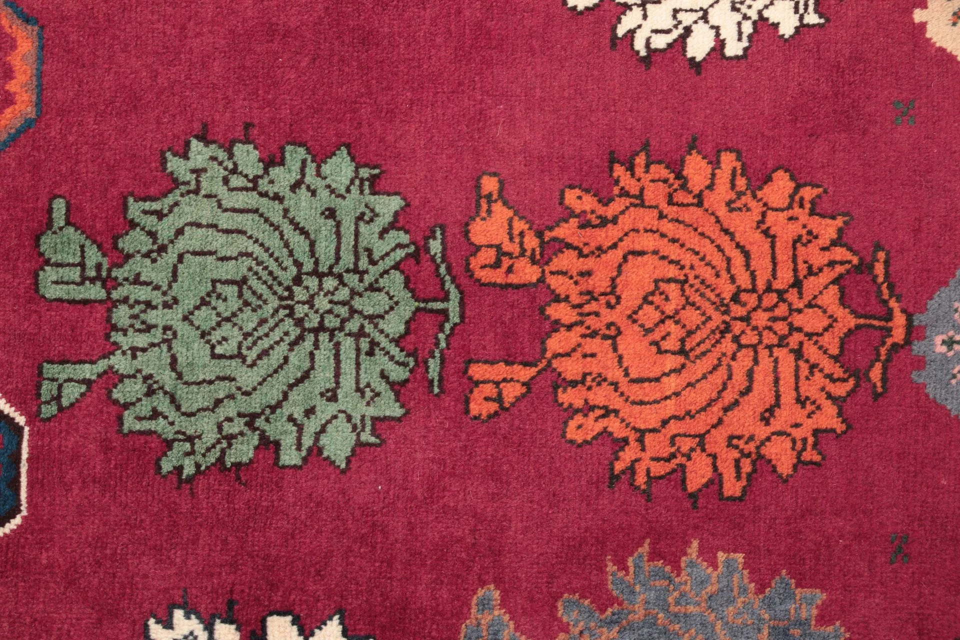 Qashqai Persian Rug 126 × 190 cm, Wool, hand-knotted