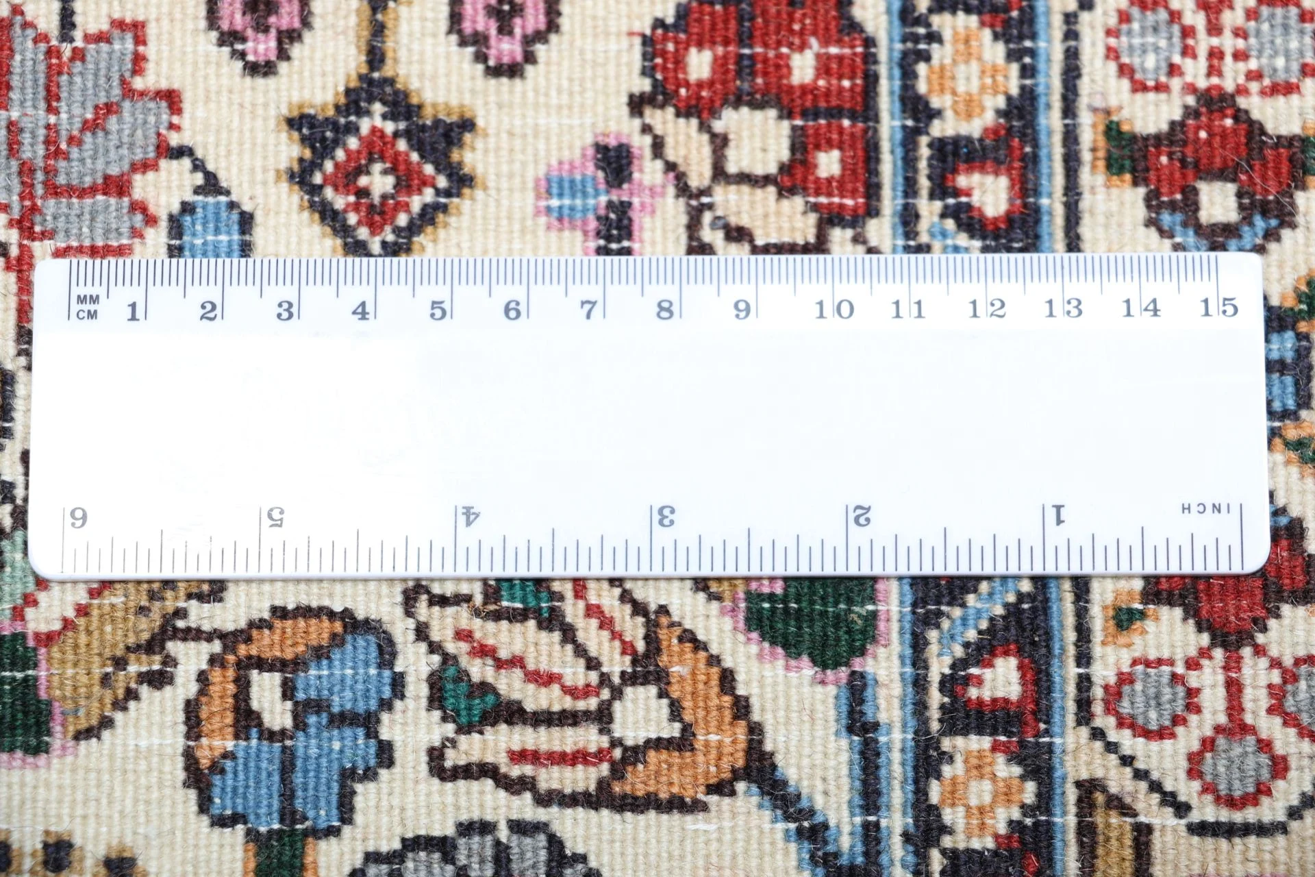 Moud Persian Rug 198 × 200 cm, Wool, hand-knotted