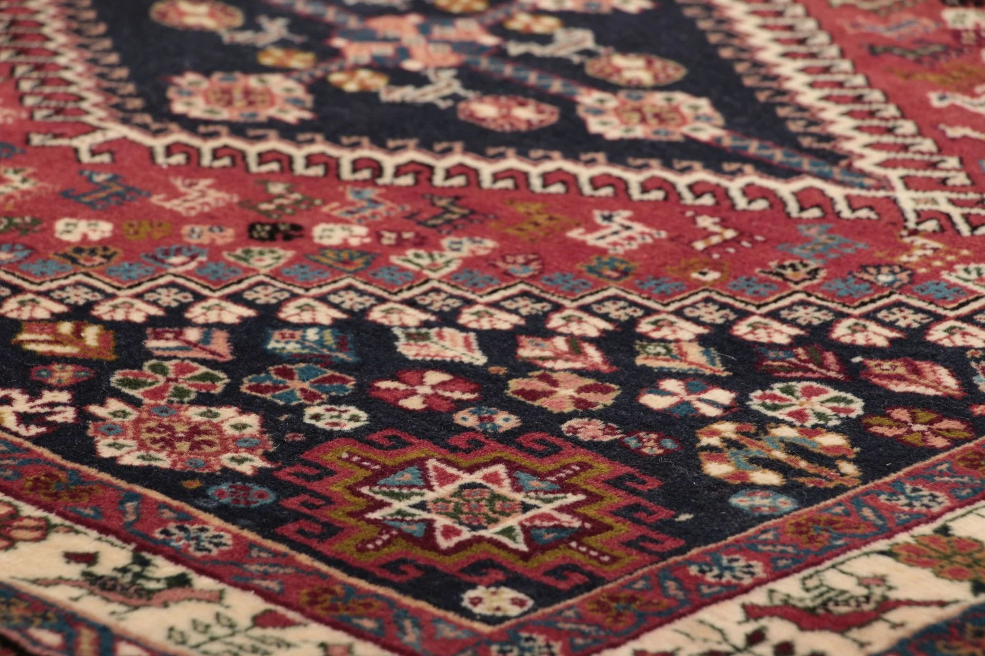 Qashqai Persian Rug — hand-knotted, 93 × 287 cm, Wool