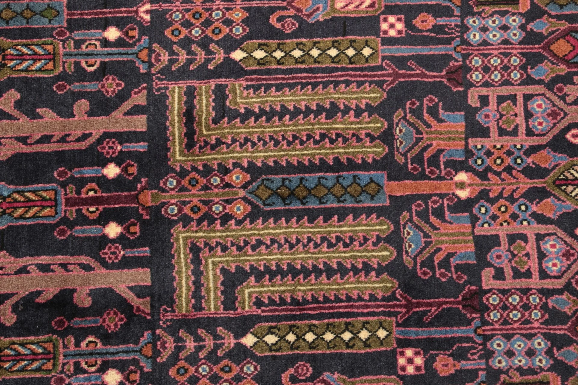 Hand-Knotted Wool Persian Rug, 152 × 230 cm