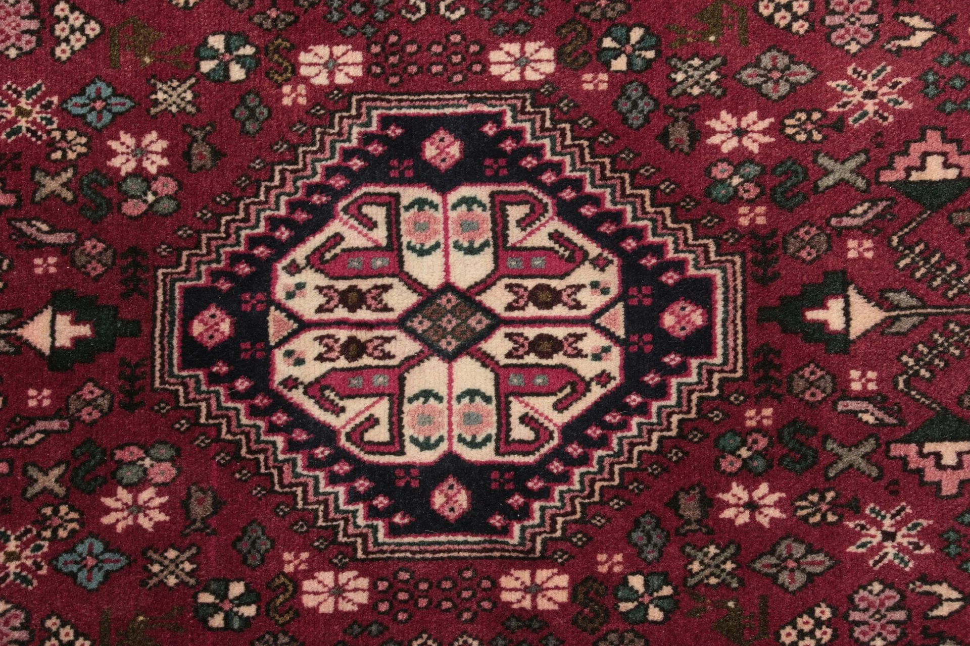 Hand-Knotted Wool Persian Rug, 150 × 210 cm