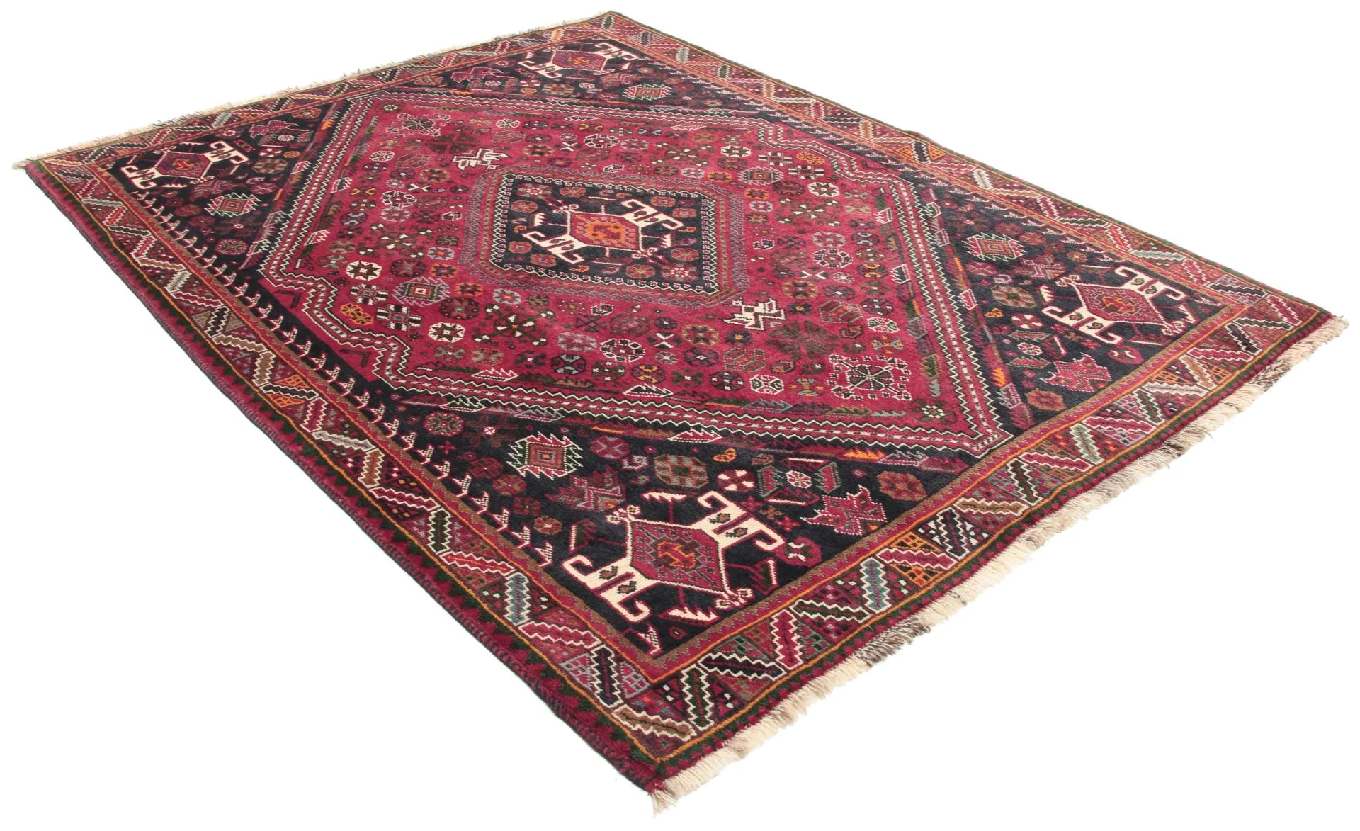 Qashqai Persian Rug 138 × 180 cm, Wool, hand-knotted