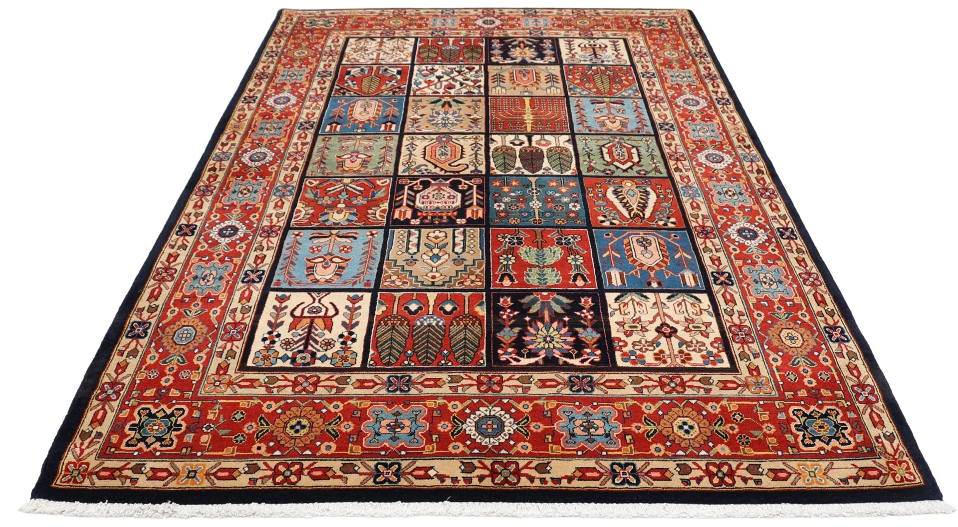 Bakhtiari Persian Rug — hand-knotted, 153 × 248 cm, Wool