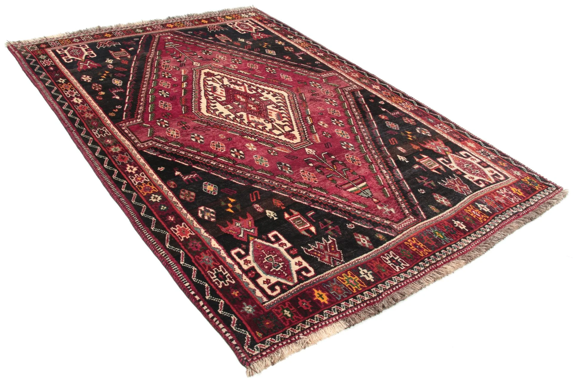 Hand-Knotted Wool Qashqai Persian Rug, 137 × 193 cm