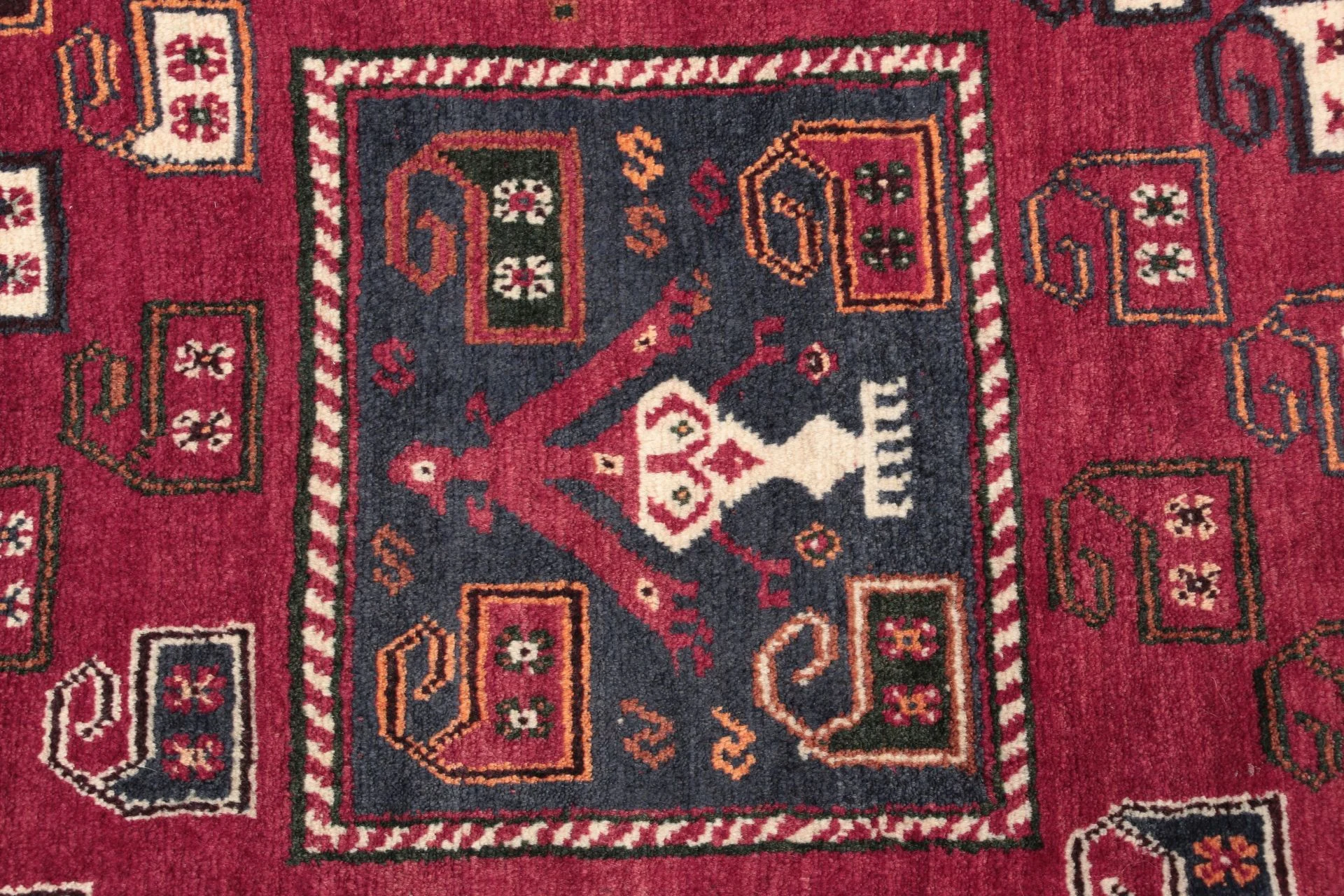Hand-Knotted Wool Qashqai Persian Rug, 126 × 200 cm