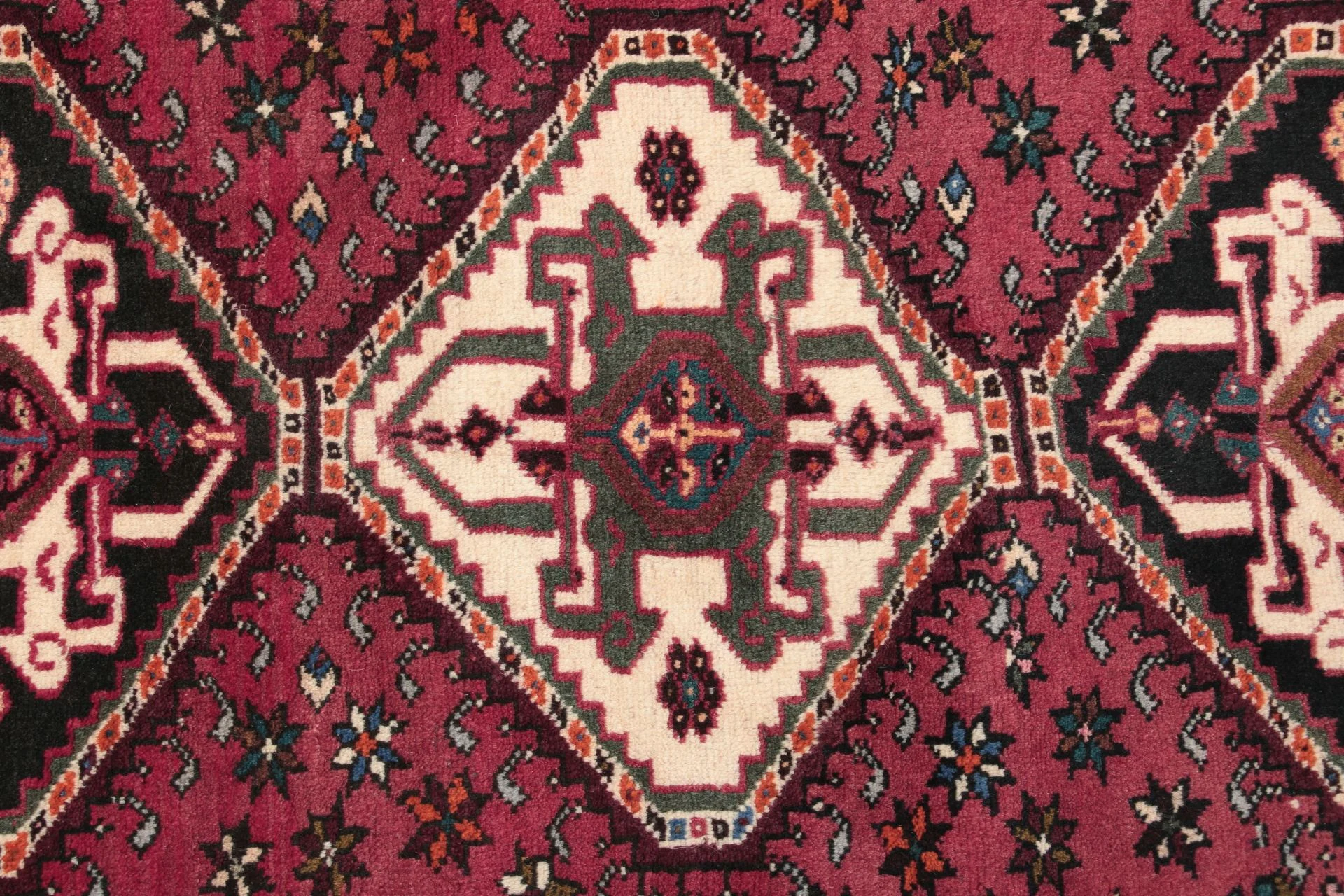 Qashqai Persian Rug — hand-knotted, 123 × 172 cm, Wool