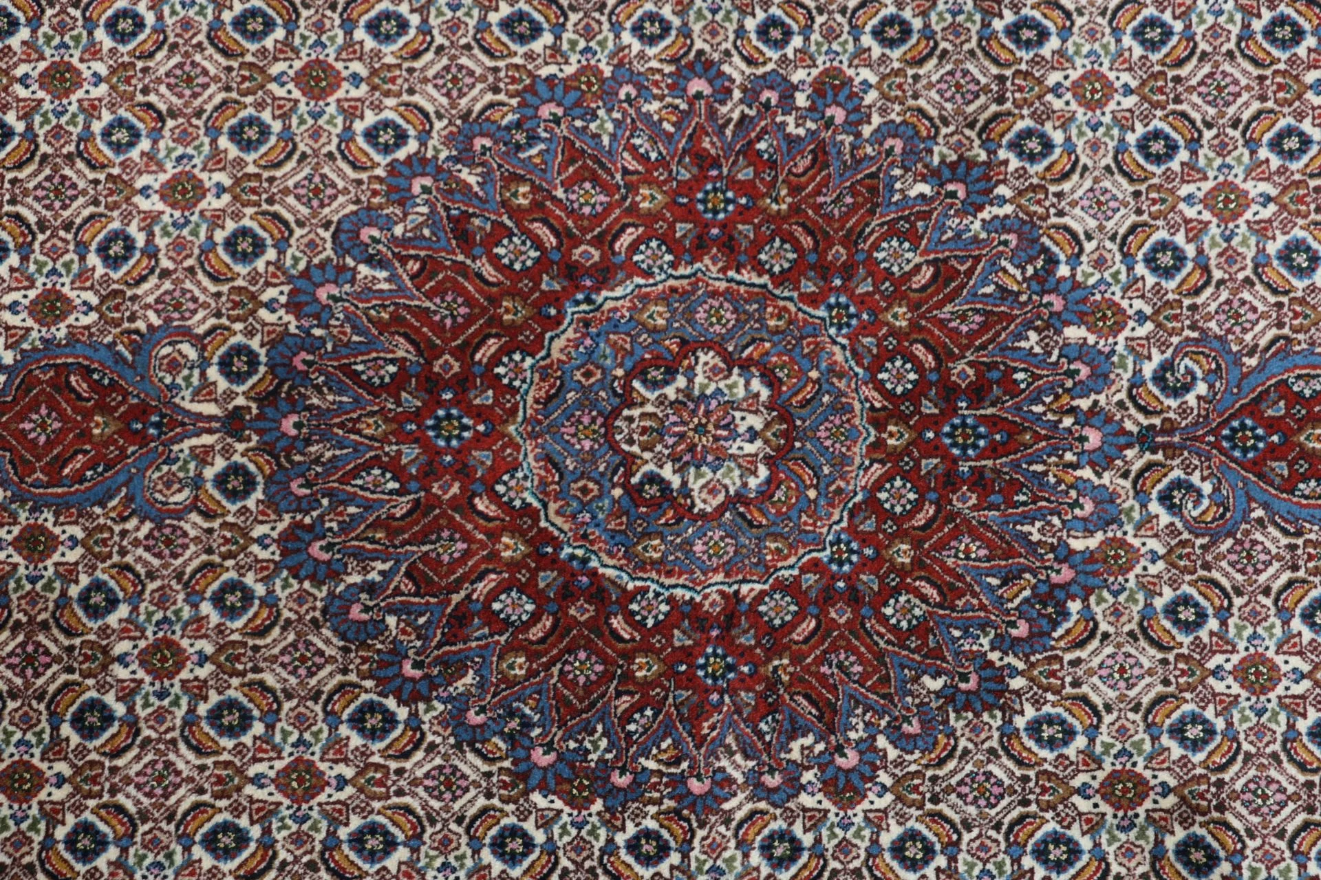 Moud Persian Rug — hand-knotted, 165 × 222 cm, Wool