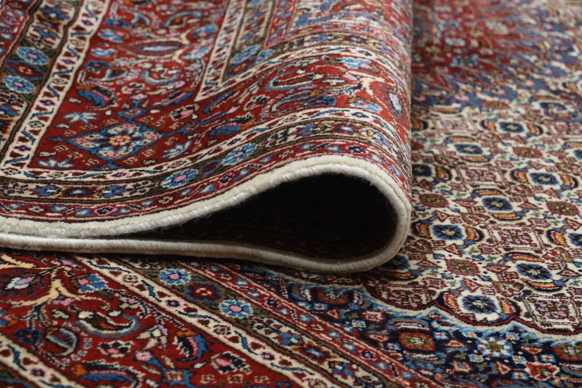 Moud Persian Rug — hand-knotted, 165 × 222 cm, Wool
