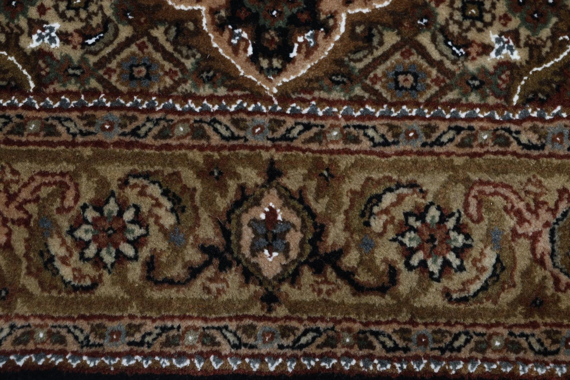 Indian Rug 81 × 353 cm, Wool, hand-knotted