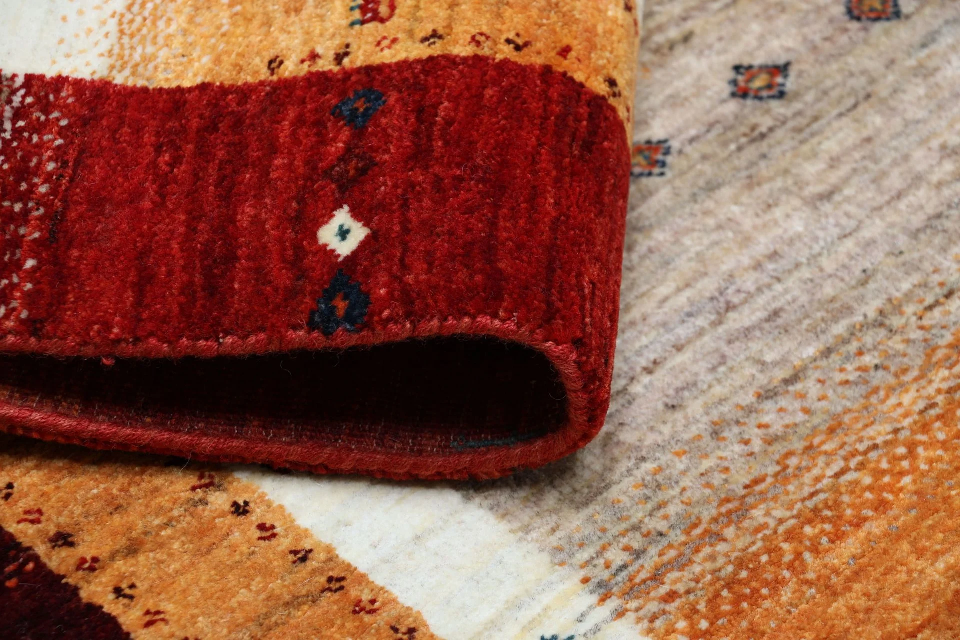 Hand-Knotted Wool Loribaft Indian Rug, 85 × 314 cm