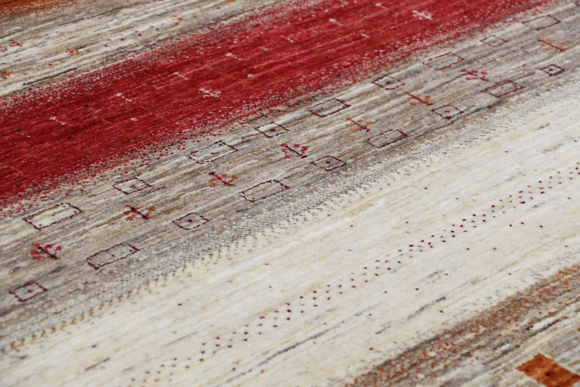 Hand-Knotted Wool Loribaft Indian Rug, 148 × 203 cm