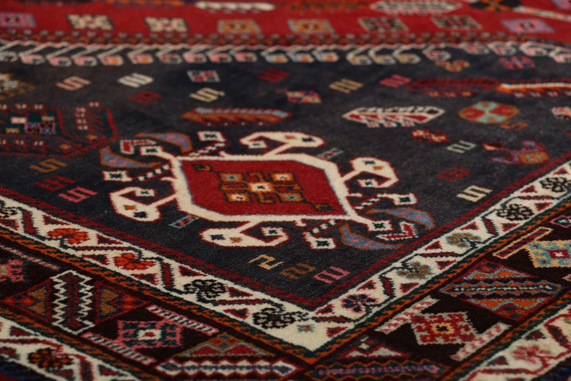 Shiraz Persian Rug — hand-knotted, 155 × 257 cm, Wool