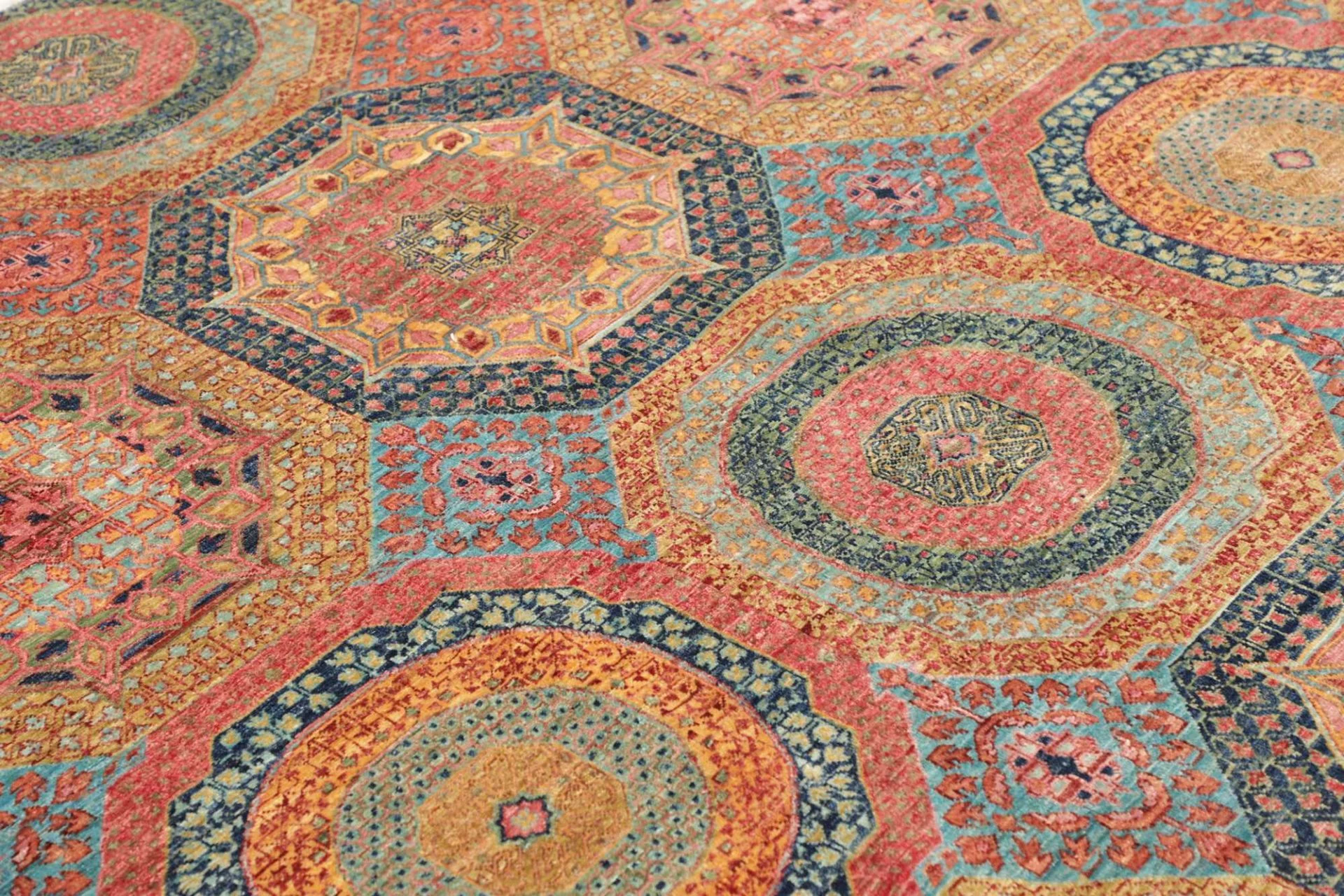 Hand-Knotted Wool Mamluk Pakistani Rug, 171 × 247 cm