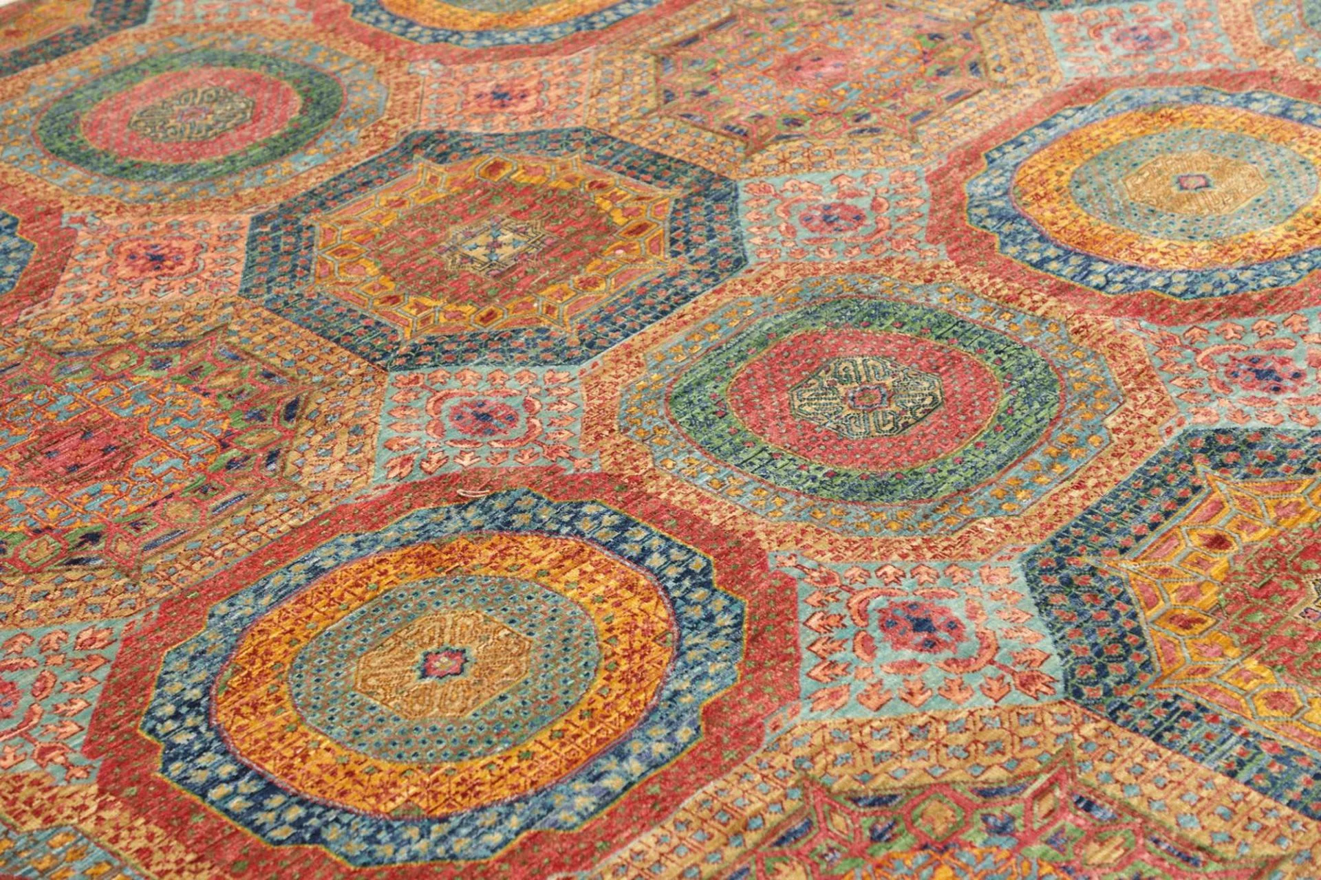 Hand-Knotted Wool Mamluk Pakistani Rug, 205 × 287 cm