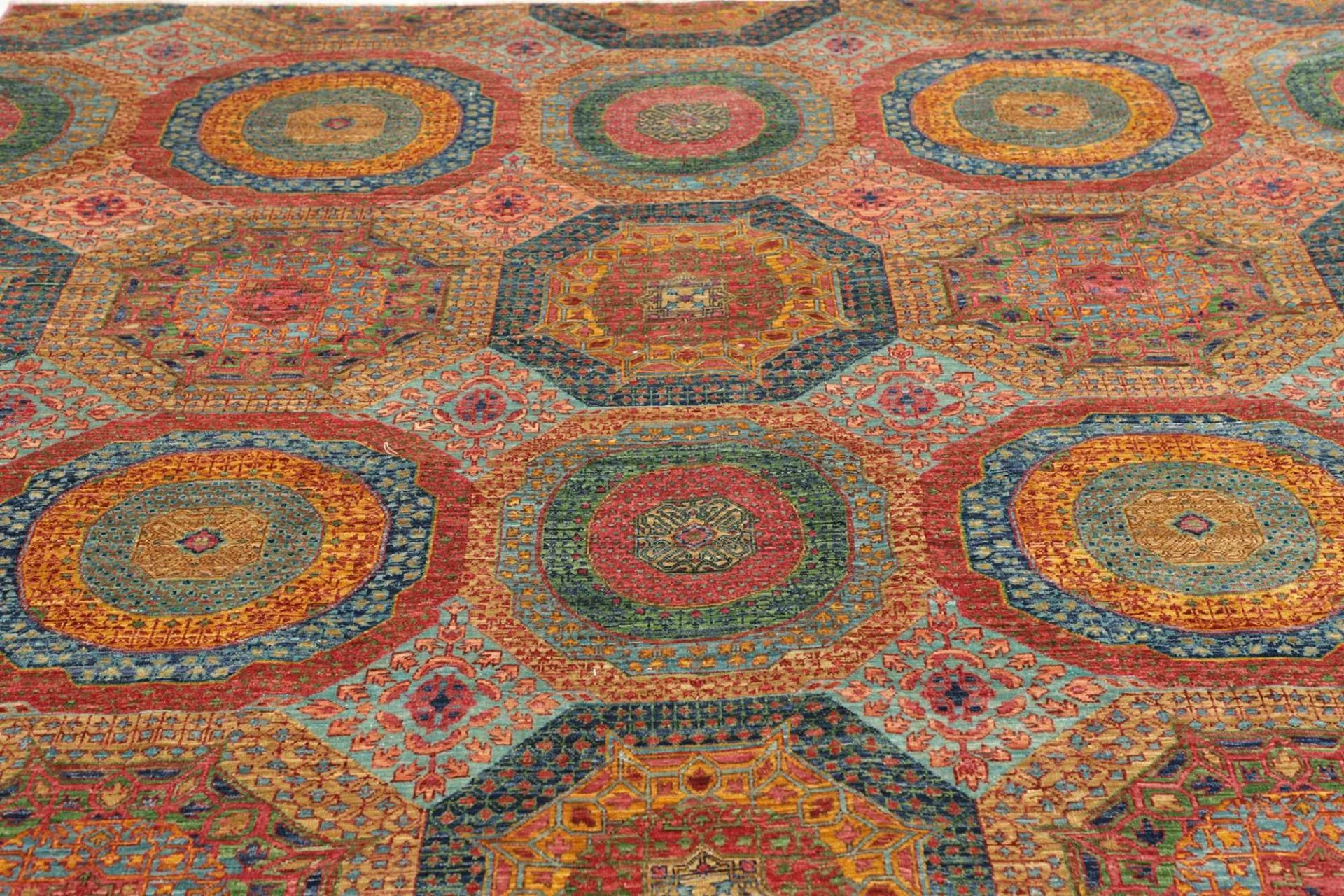 Hand-Knotted Wool Mamluk Pakistani Rug, 205 × 287 cm
