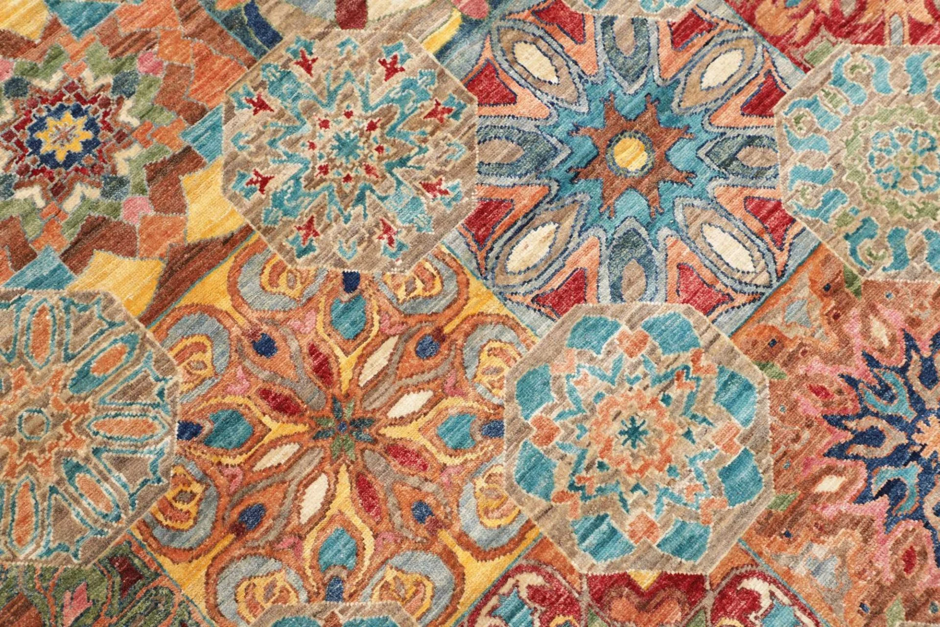 Samarkand Pakistani Rug 200 × 294 cm, Wool, hand-knotted