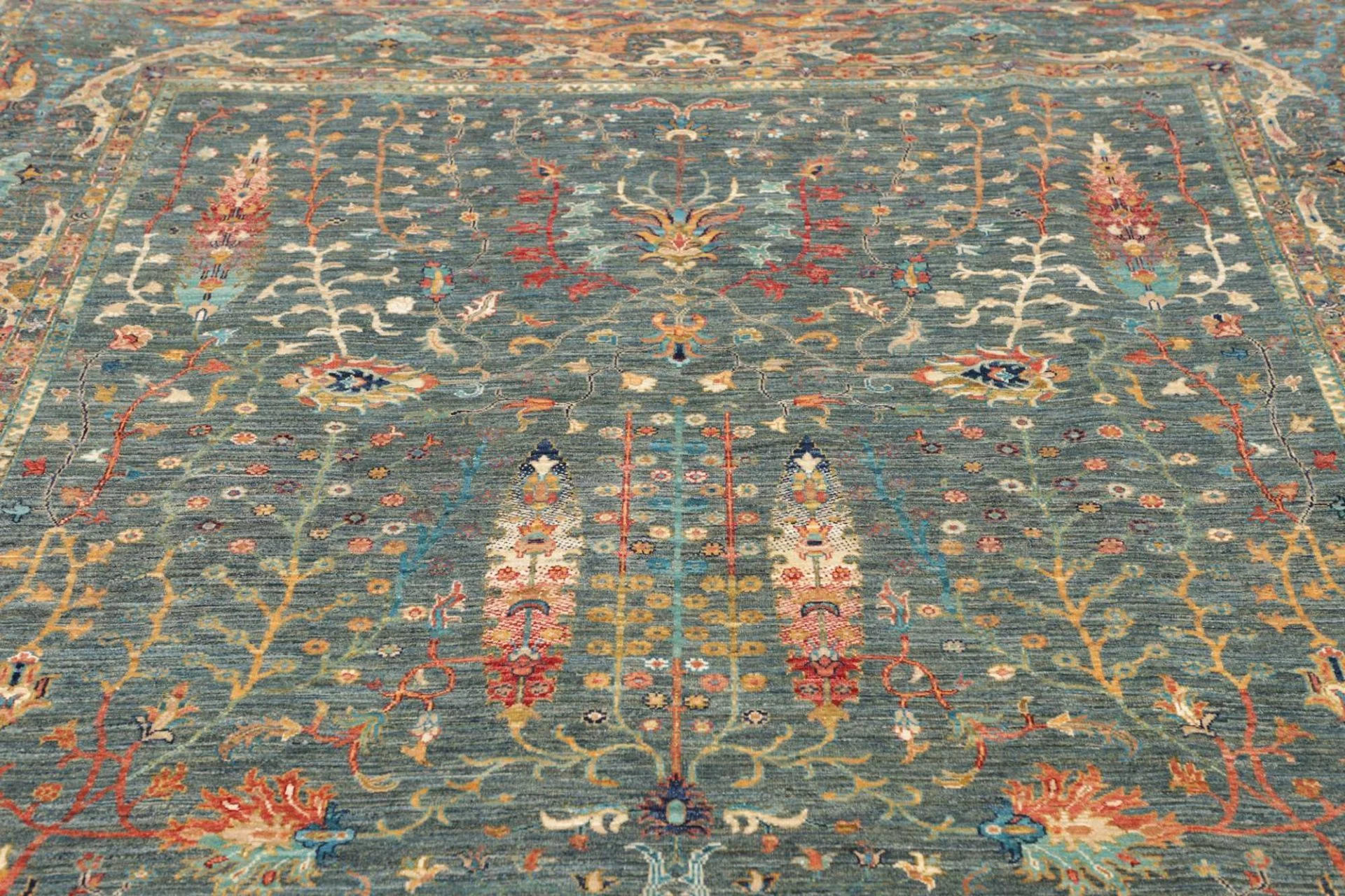Hand-Knotted Wool Samarkand Pakistani Rug, 206 × 287 cm