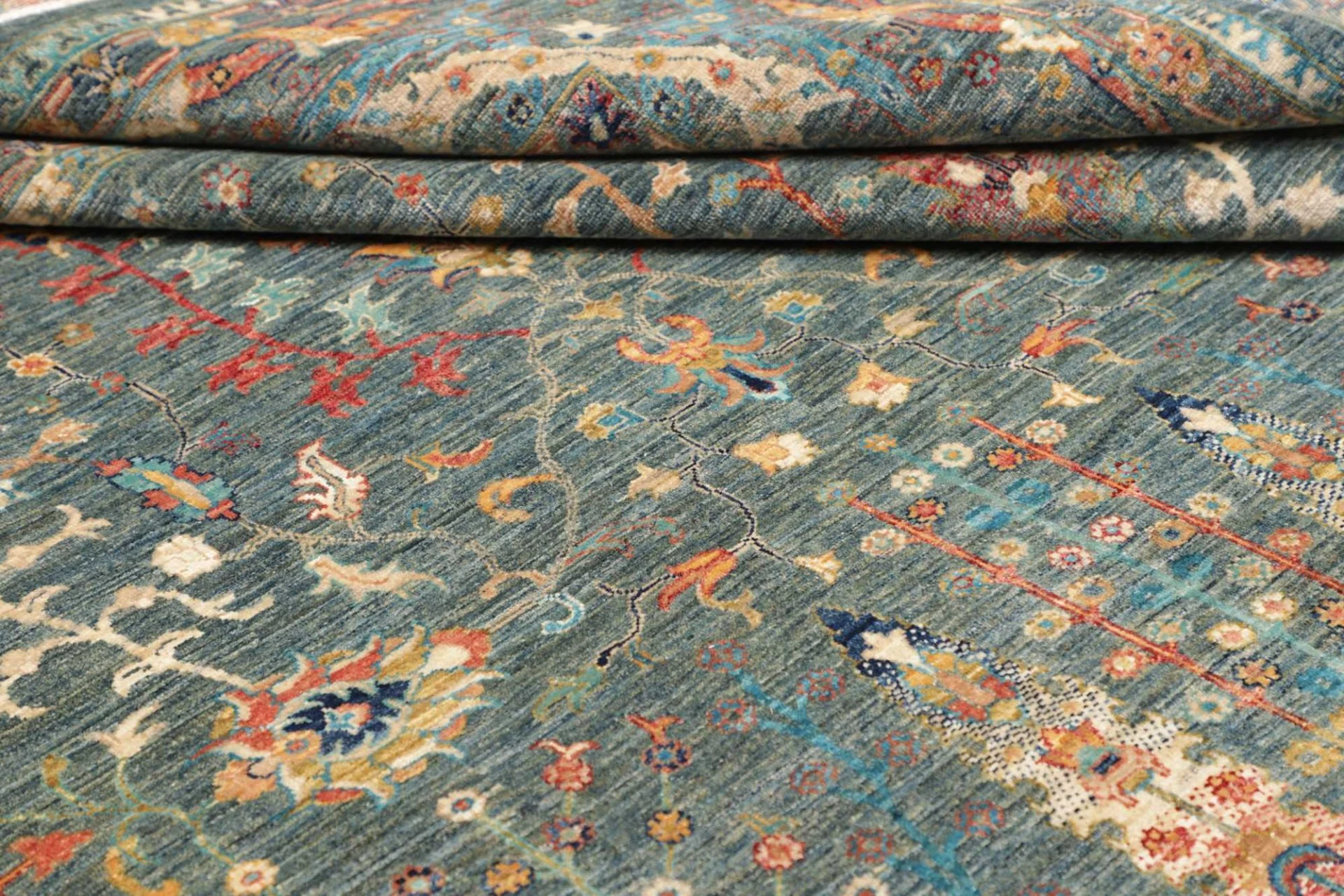 Hand-Knotted Wool Samarkand Pakistani Rug, 206 × 287 cm