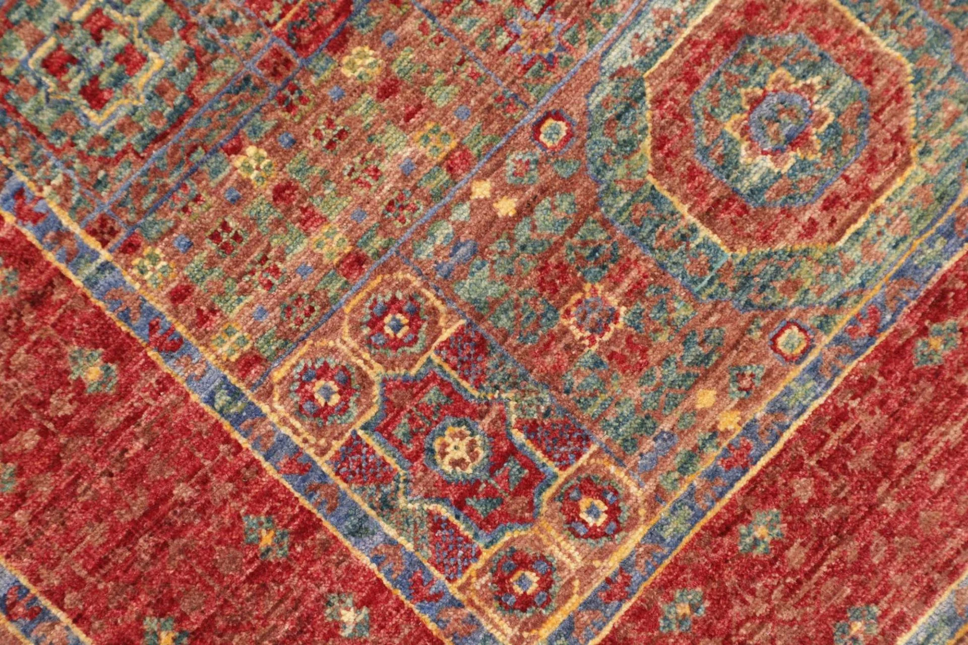 Hand-Knotted Wool Mamluk Pakistani Rug, 82 × 299 cm