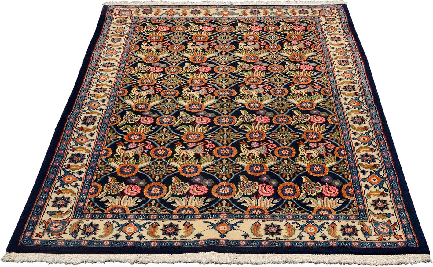Sarouk Persian Rug 126 × 195 cm, Wool, hand-knotted