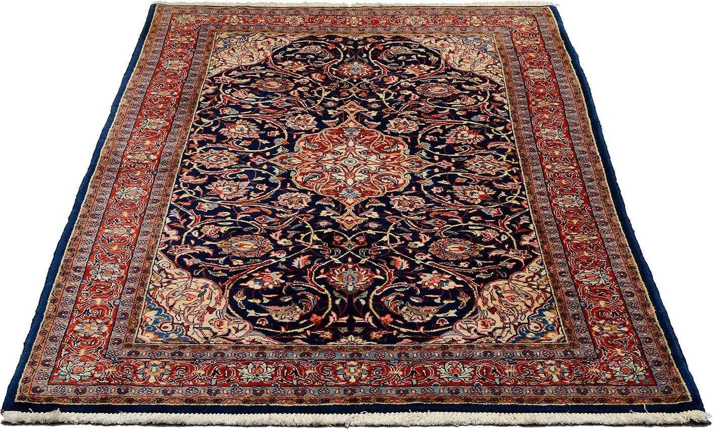 Sarouk Persian Rug 135 × 208 cm, Wool, hand-knotted