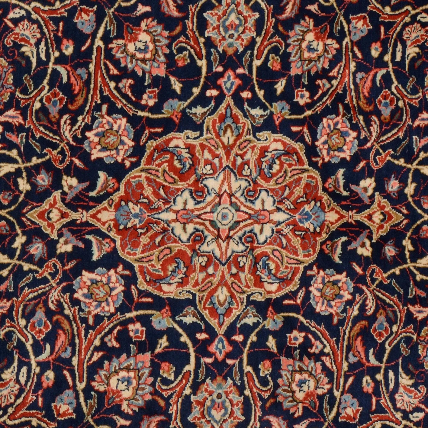 Sarouk Persian Rug 135 × 208 cm, Wool, hand-knotted
