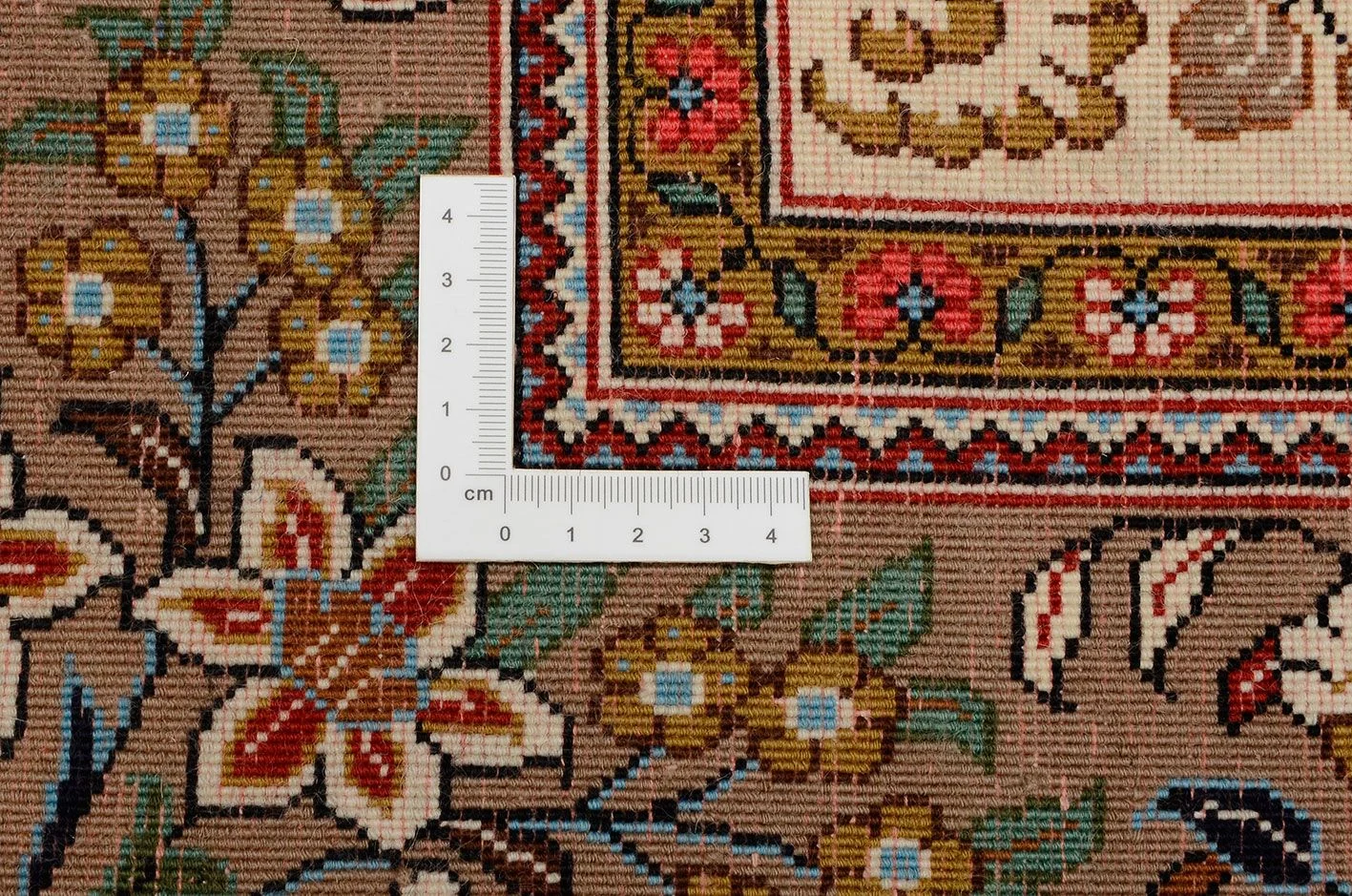 perserteppich-ghom-142-x-212-cm-schurwolle-handgeknupft-2 Qom Persian Rug — hand-knotted, 142 × 212 cm, Wool