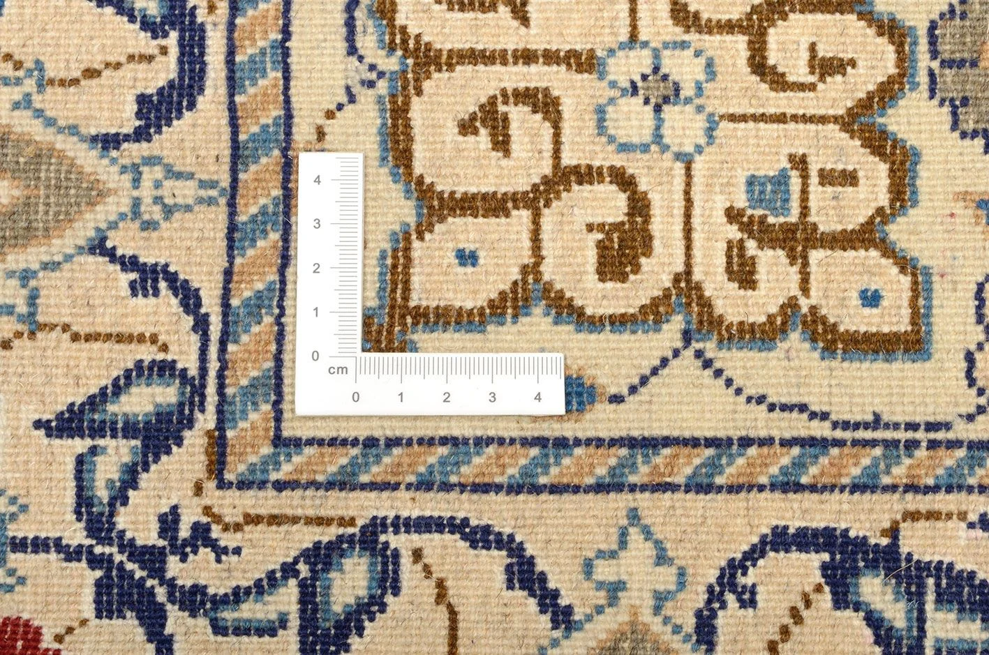 perserteppich-nain-114-x-194-cm-schurwolle-handgeknupft-2 Hand-Knotted Wool Nain Persian Rug, 114 × 194 cm