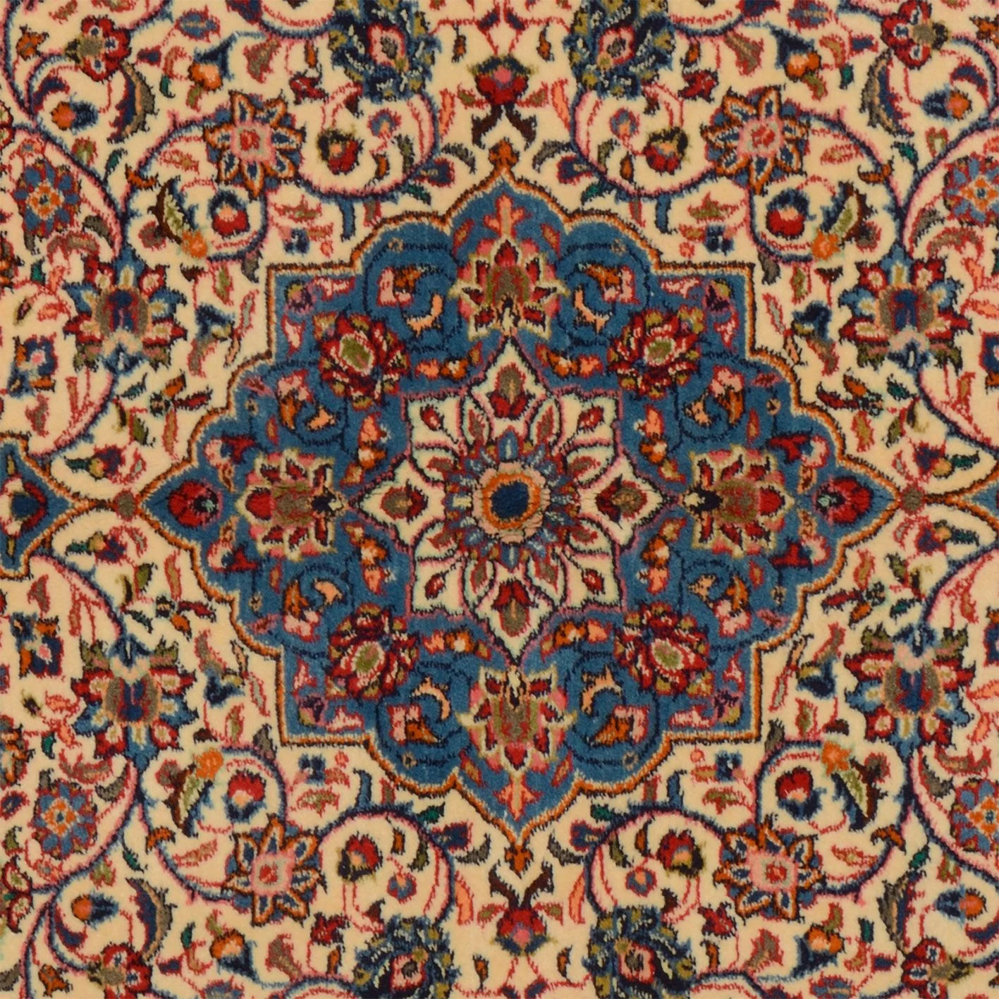 Sarouk Persian Rug 138 × 215 cm, Wool, hand-knotted