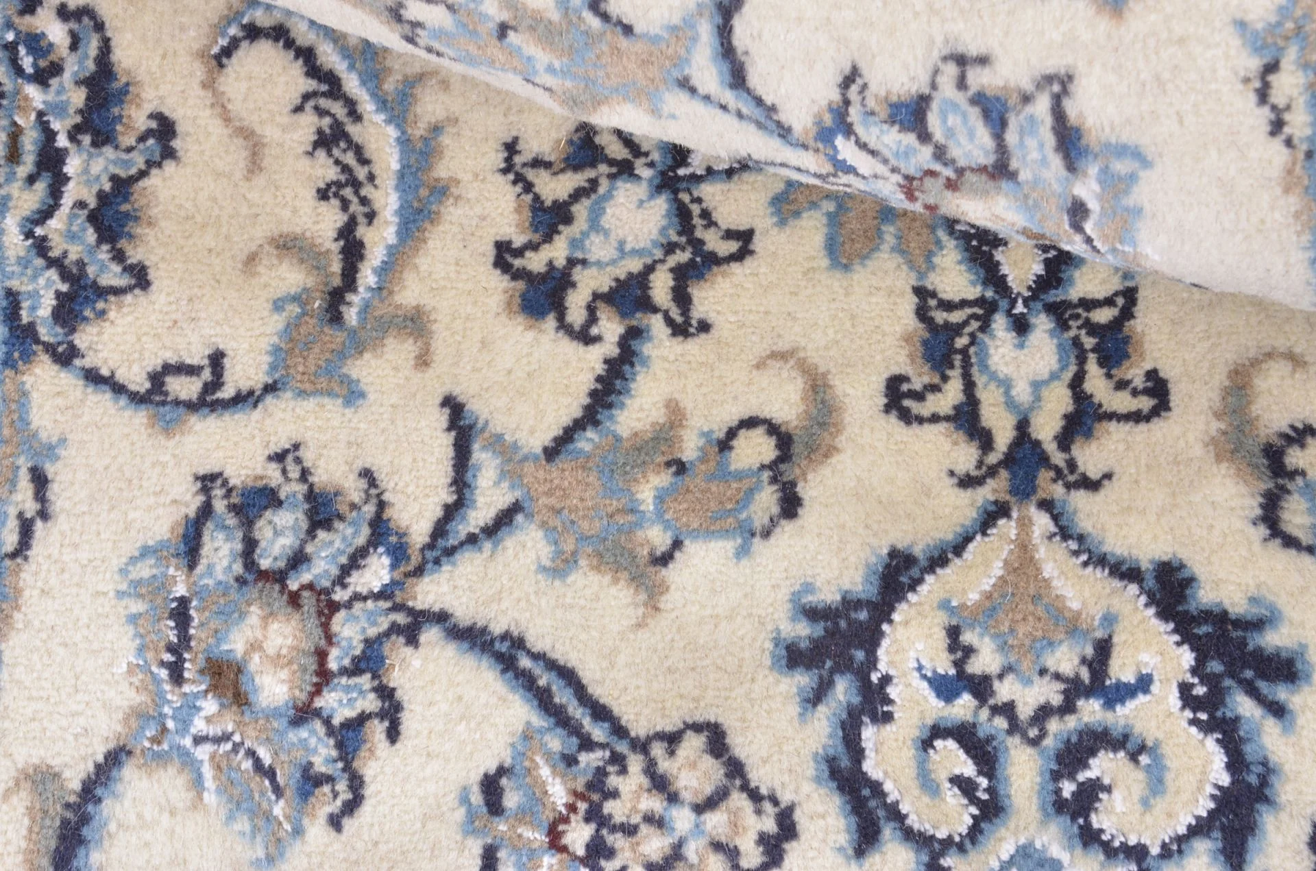 Nain Persian Rug — hand-knotted, 77 × 294 cm, Wool