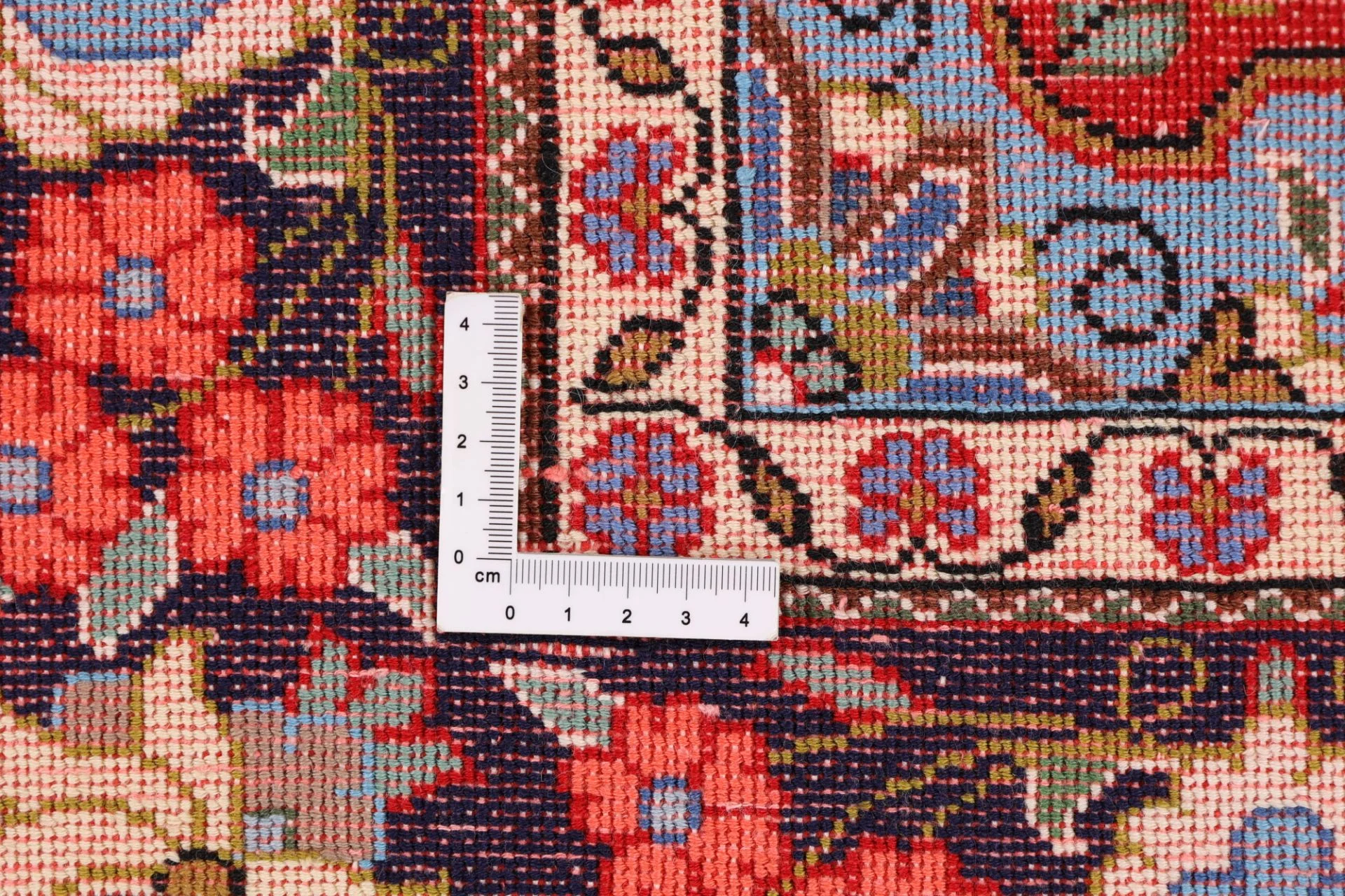 Hand-Knotted Wool Qom Persian Rug, 140 × 214 cm